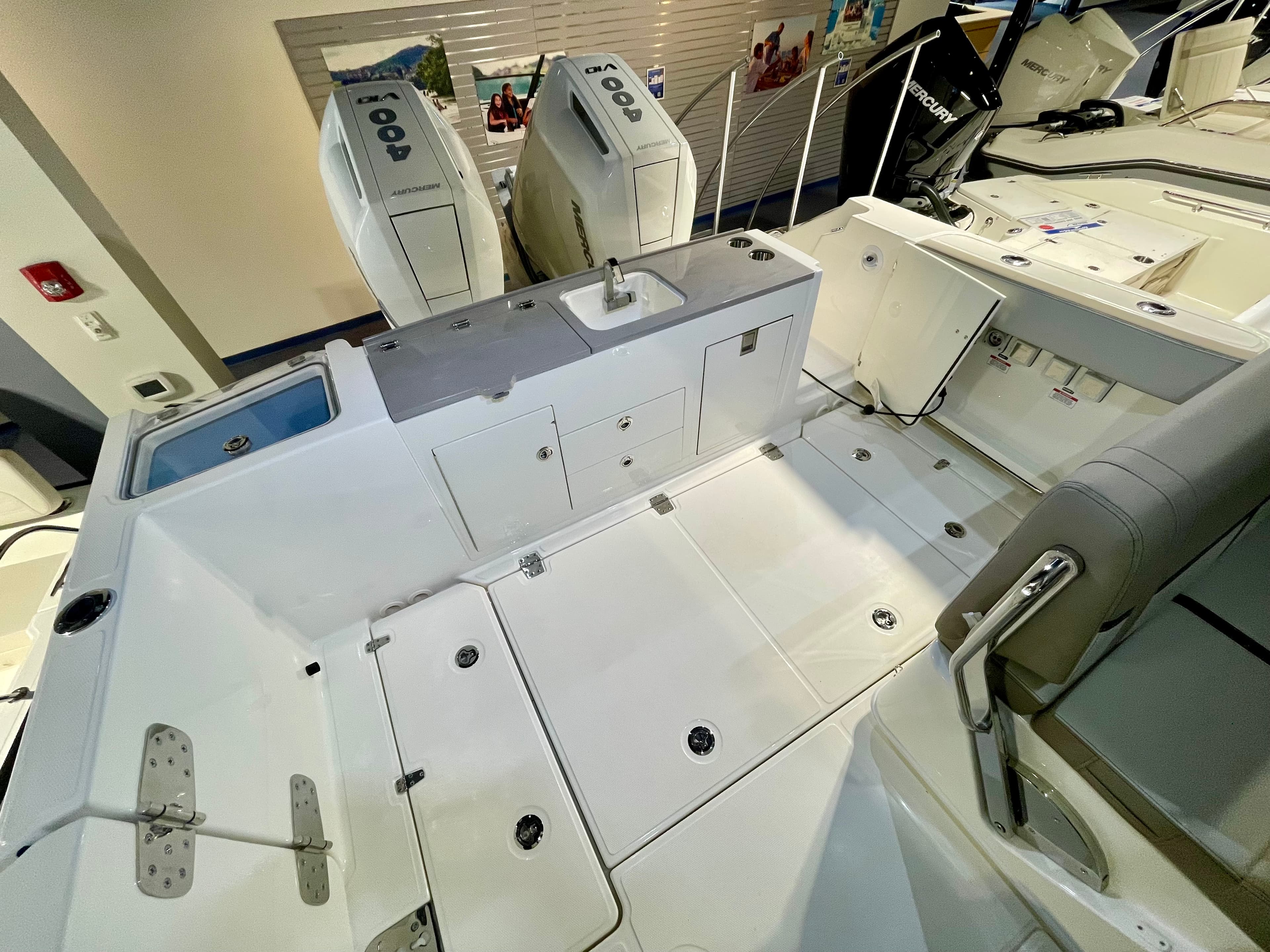 2026 Boston Whaler 330 Vantage for Sale in Danvers, Massachusetts Dual Console 2