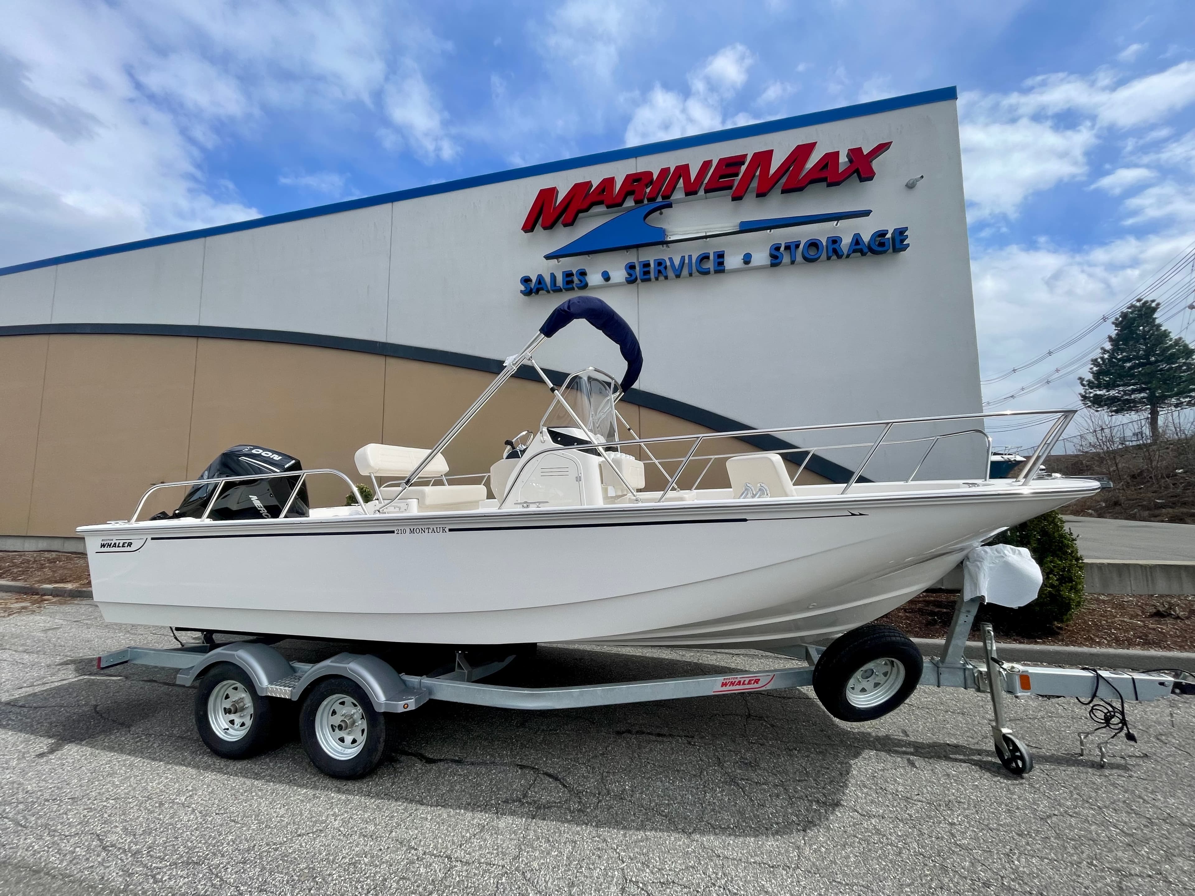 2026 Boston Whaler 210 Montauk for Sale in Danvers, Massachusetts Center Console