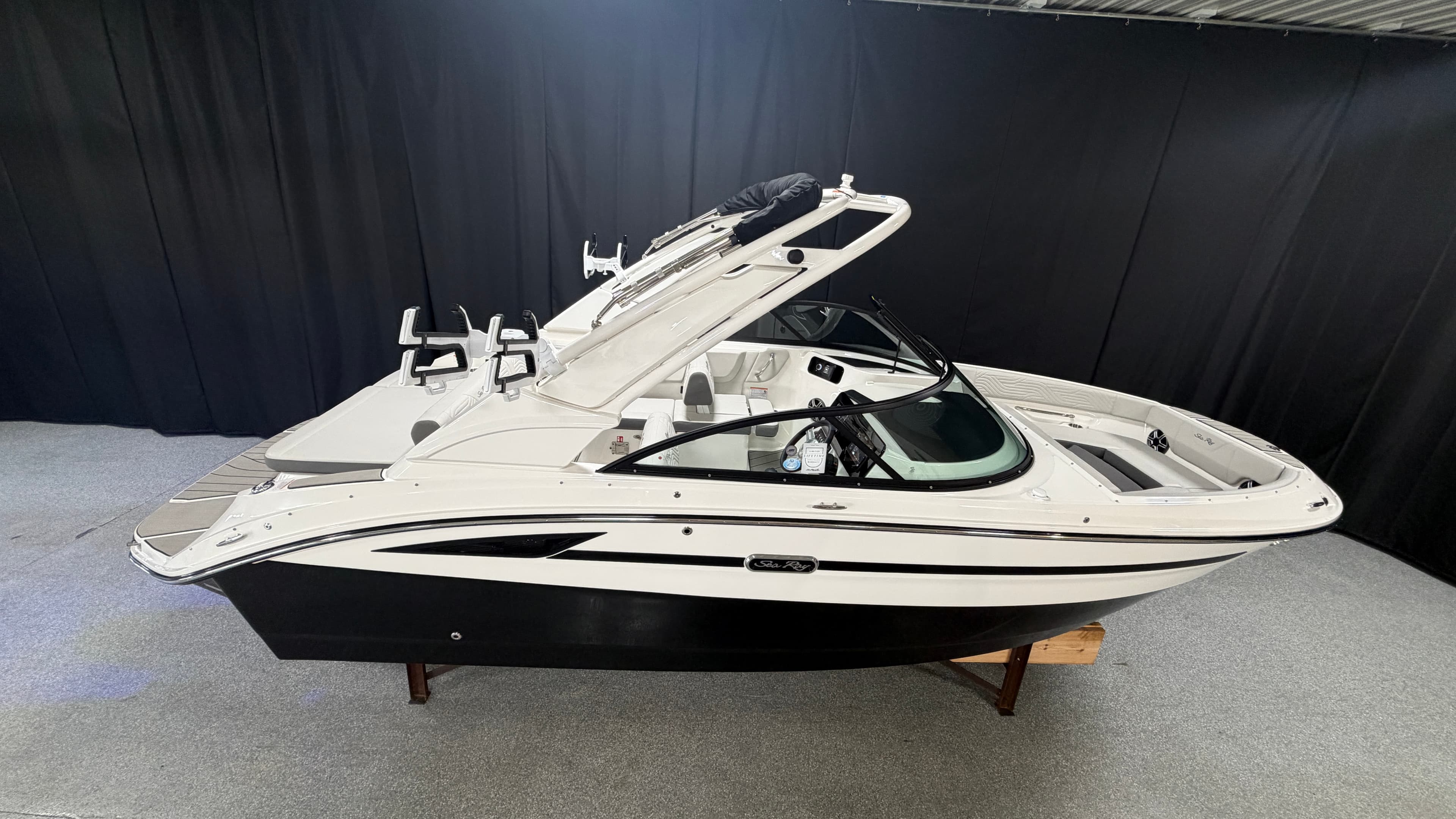 2026 Sea Ray SDX 230 Surf for Sale in Nisswa, Minnesota Bowrider 2