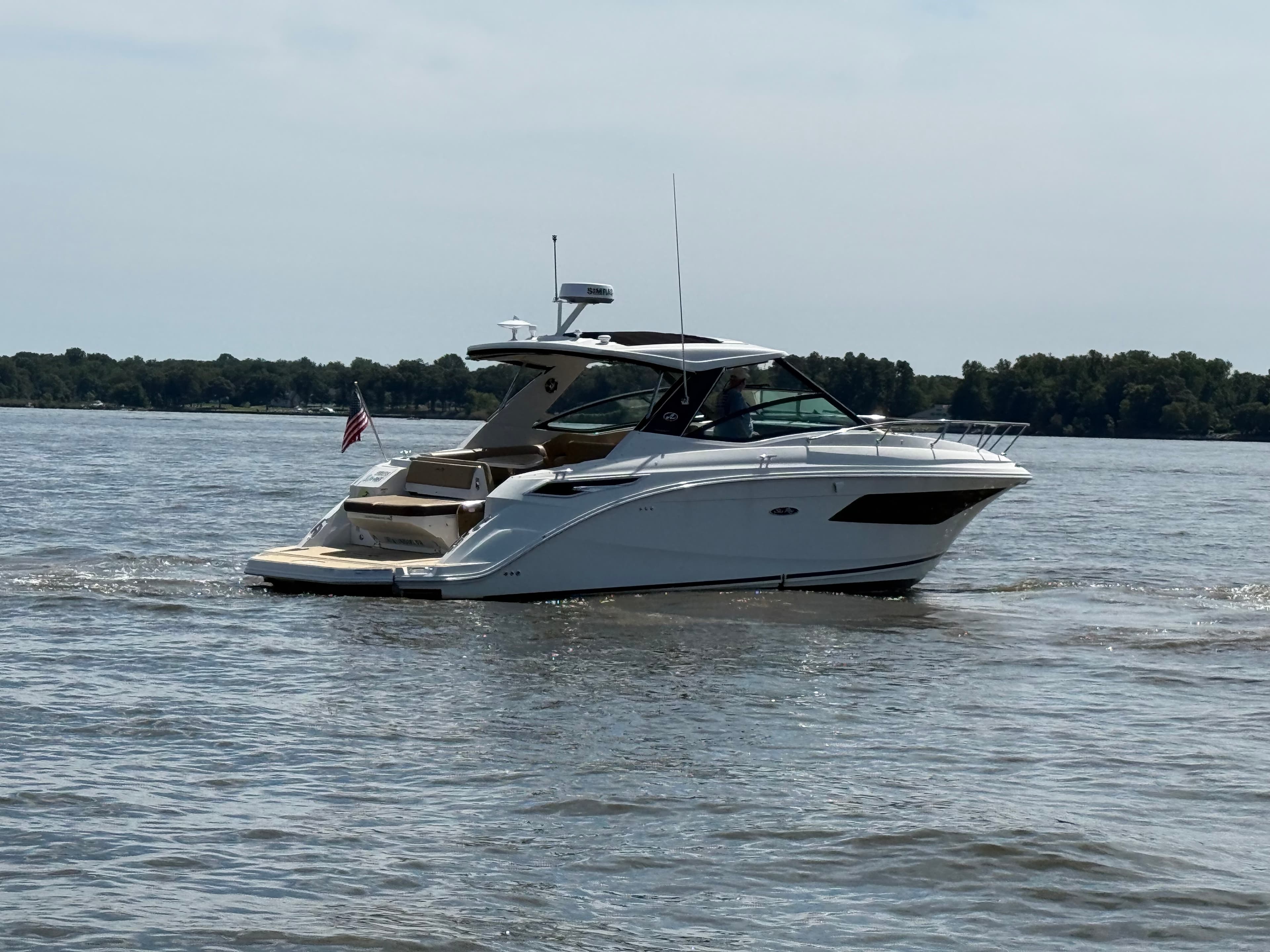 2019 Sea Ray Sundancer 320 for Sale in Chesapeake City, MD Express Cruiser 4