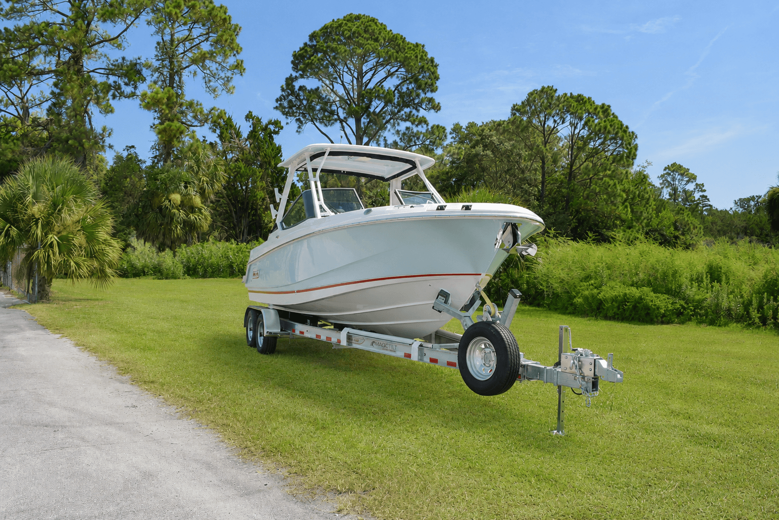 2026 Boston Whaler 240 Vantage for Sale in Thunderbolt, GA Dual Console 3