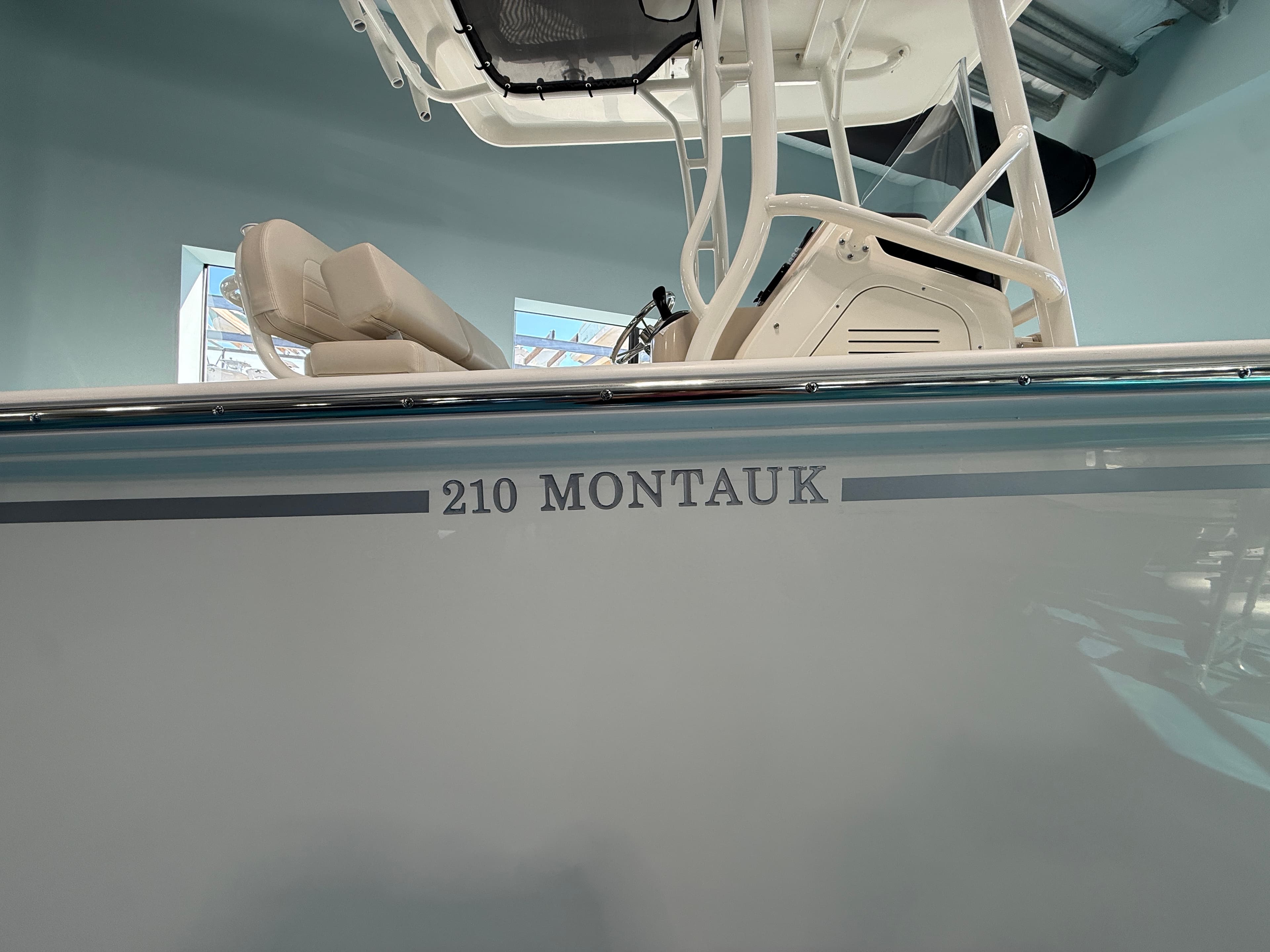 2027 Boston Whaler 210 Montauk for Sale in Sarasota, FL Center Console 3