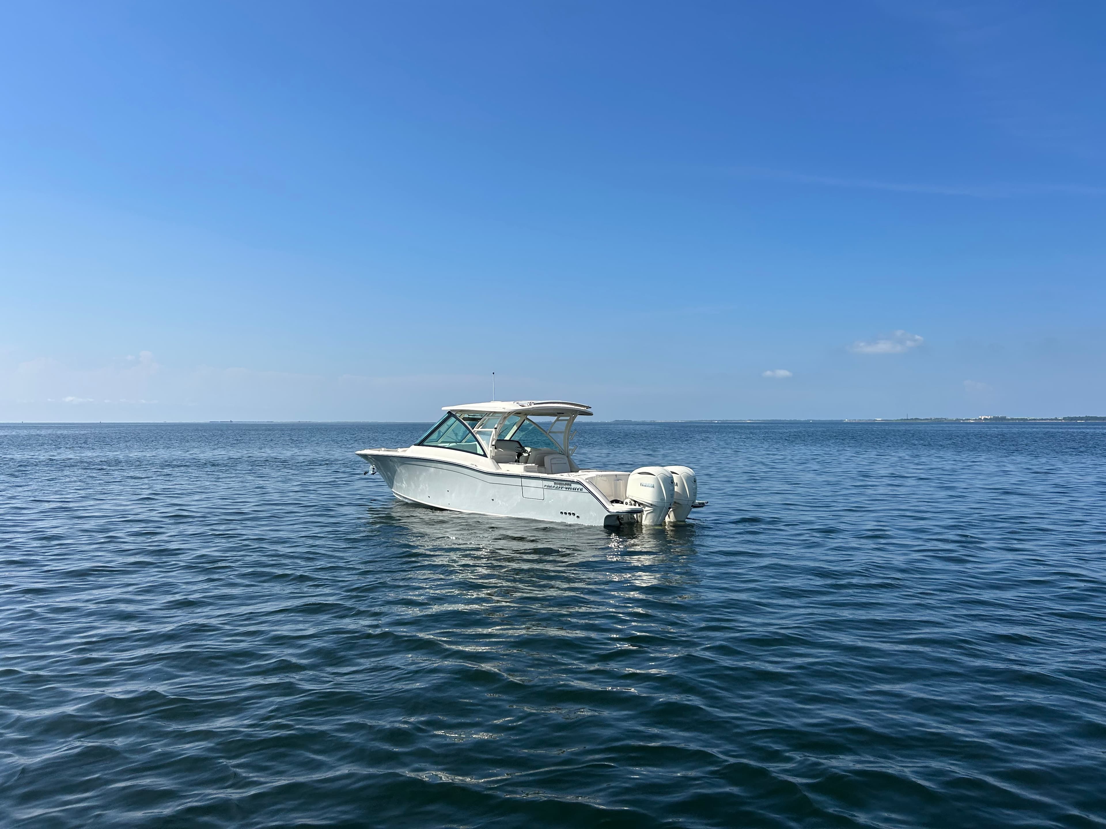 2027 Grady-White Boats Freedom 325 for Sale in Pensacola, Florida Bowrider 4