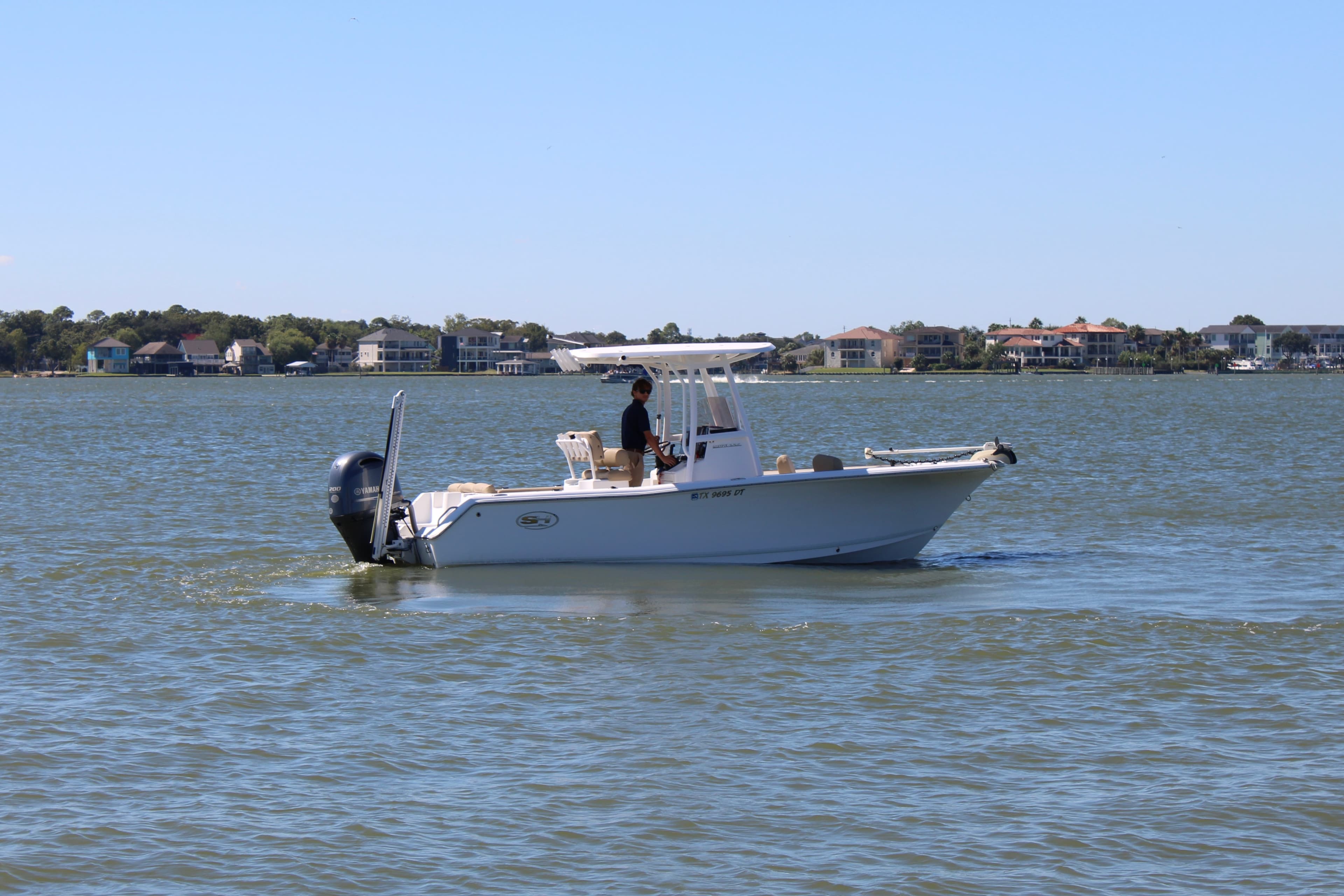 2017 Sea Hunt Ultra 225 for Sale in Seabrook, TX Center Console 5