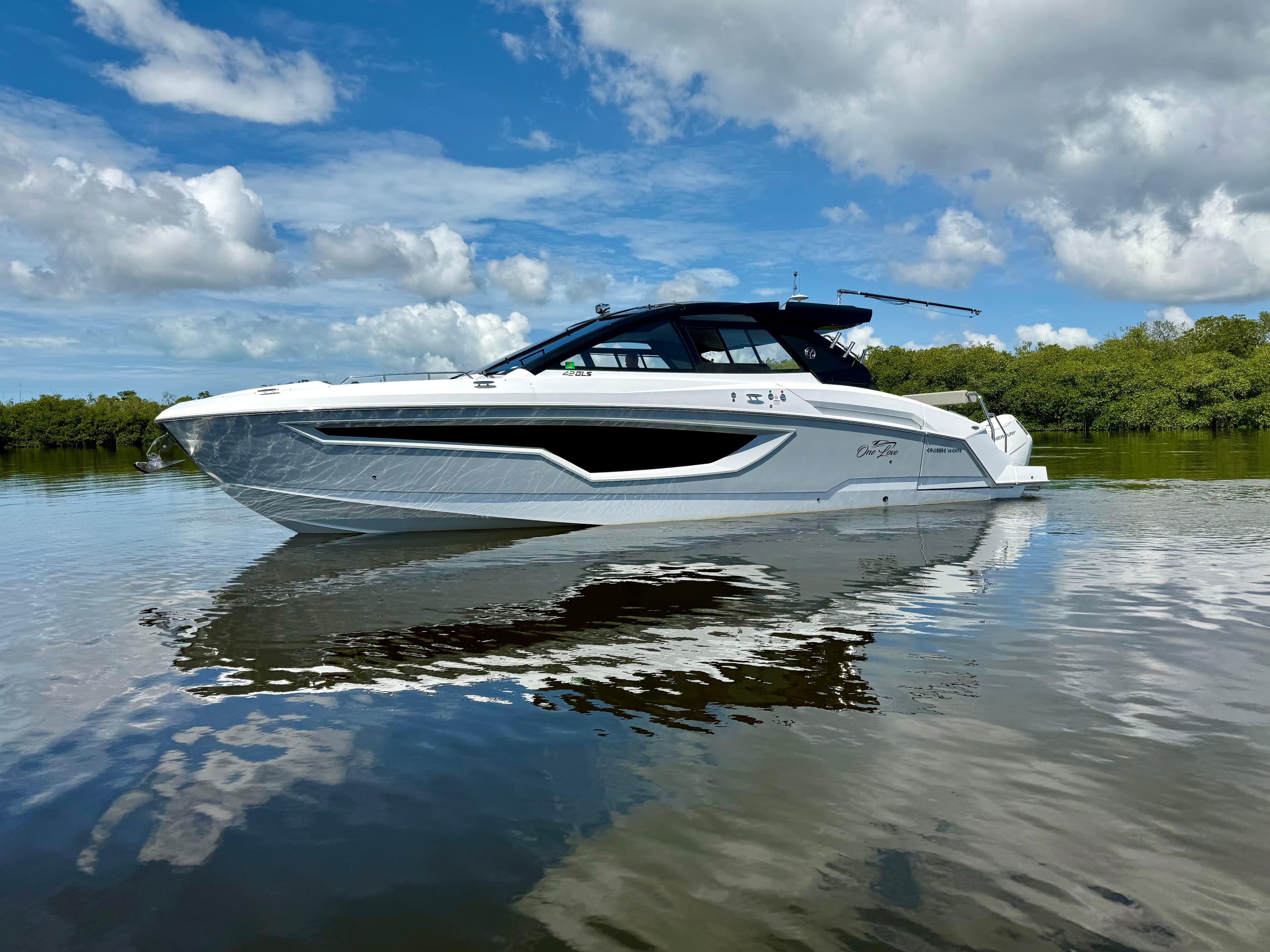 2024 Cruisers Yachts 42 GLS OB for Sale in Fort Myers, FL Bowrider 3