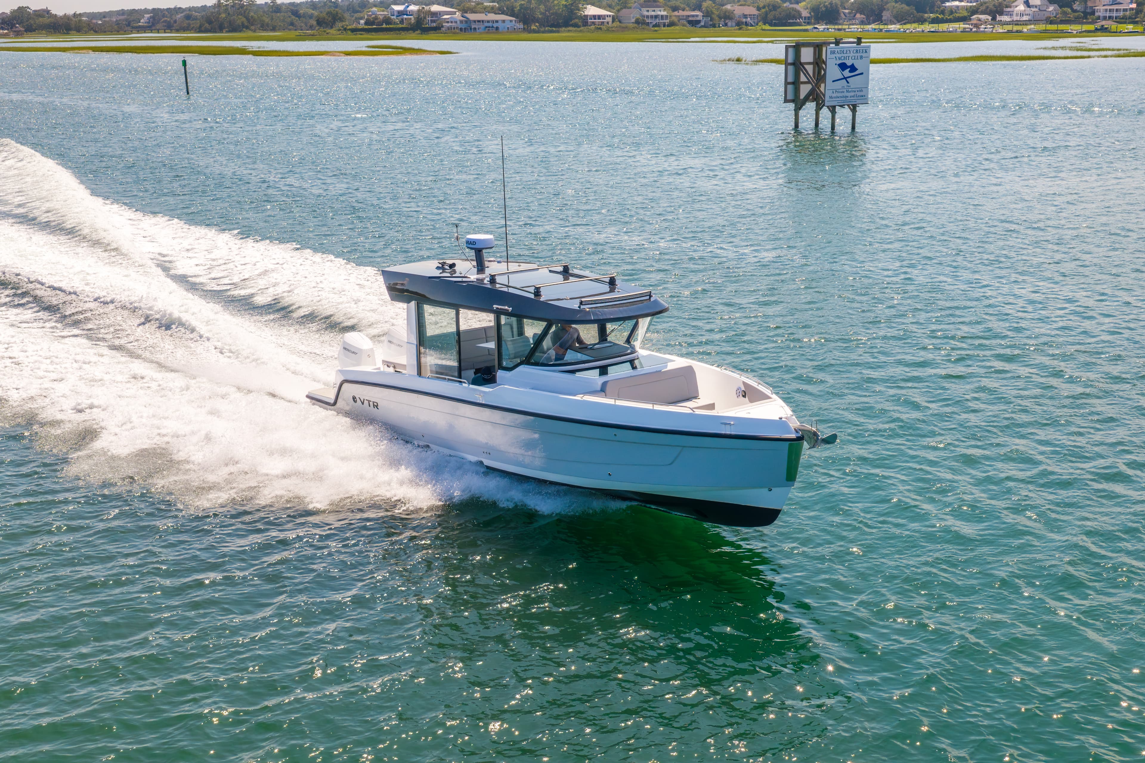 2027 Cruisers Yachts 38 VTR EC for Sale in Wrightsville Beach, North Carolina Express Cruiser 3