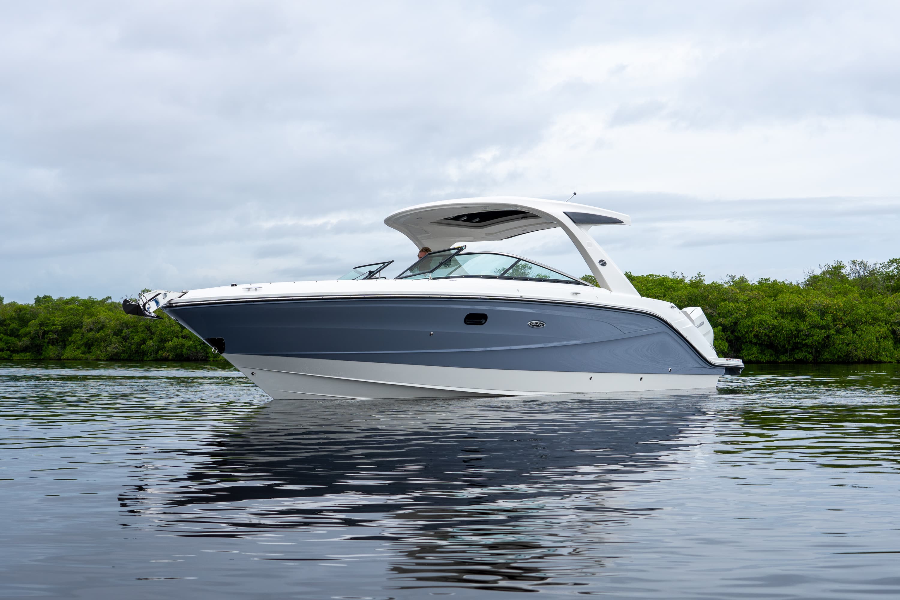 2027 Sea Ray SLX 310 Outboard for Sale in Fort Myers, FL Bowrider 3