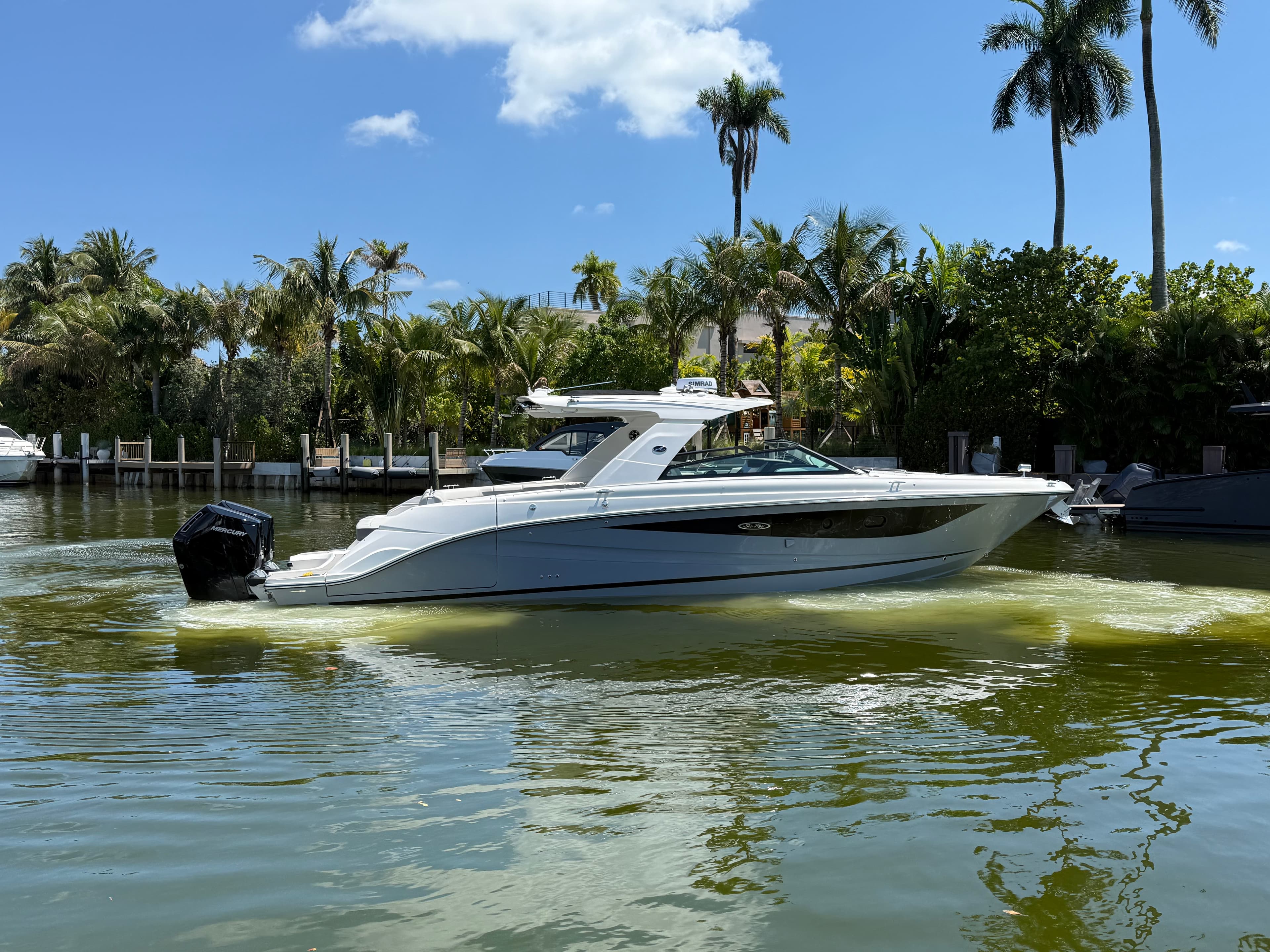 2026 Sea Ray SLX 400 Outboard for Sale in Miami, FL Bowrider 4