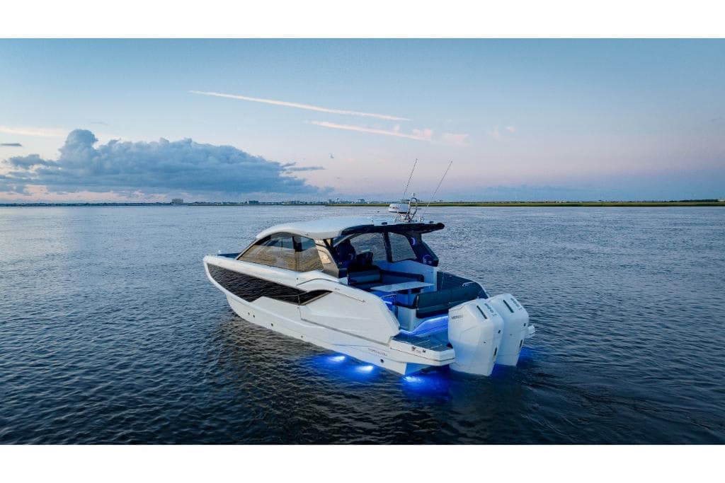 2027 Galeon Yachts 375 GTO for Sale in Grasonville, MD Sport Cruiser 5