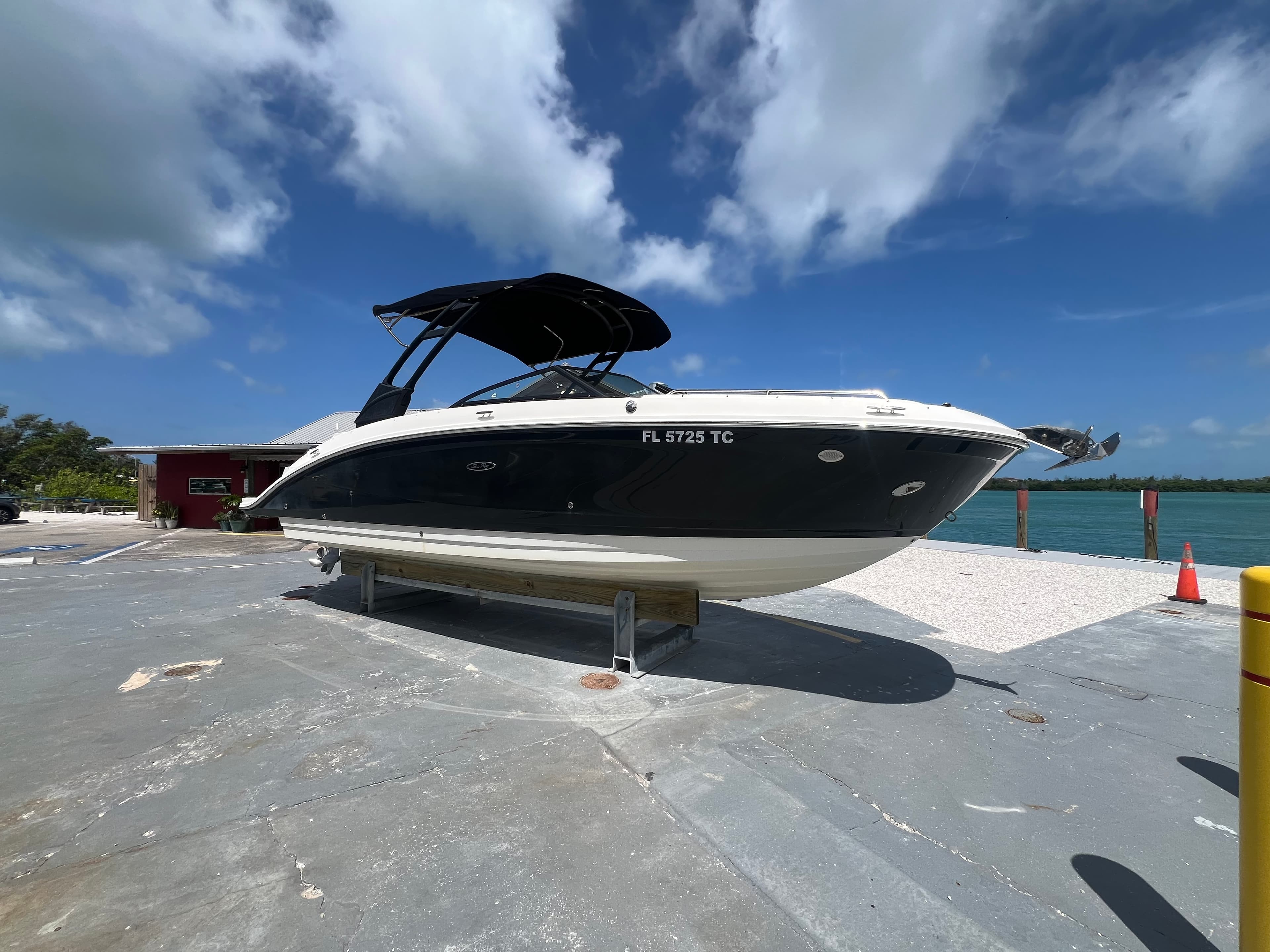 2022 Sea Ray SDX 270 Outboard for Sale in Sarasota, FL Bowrider 3