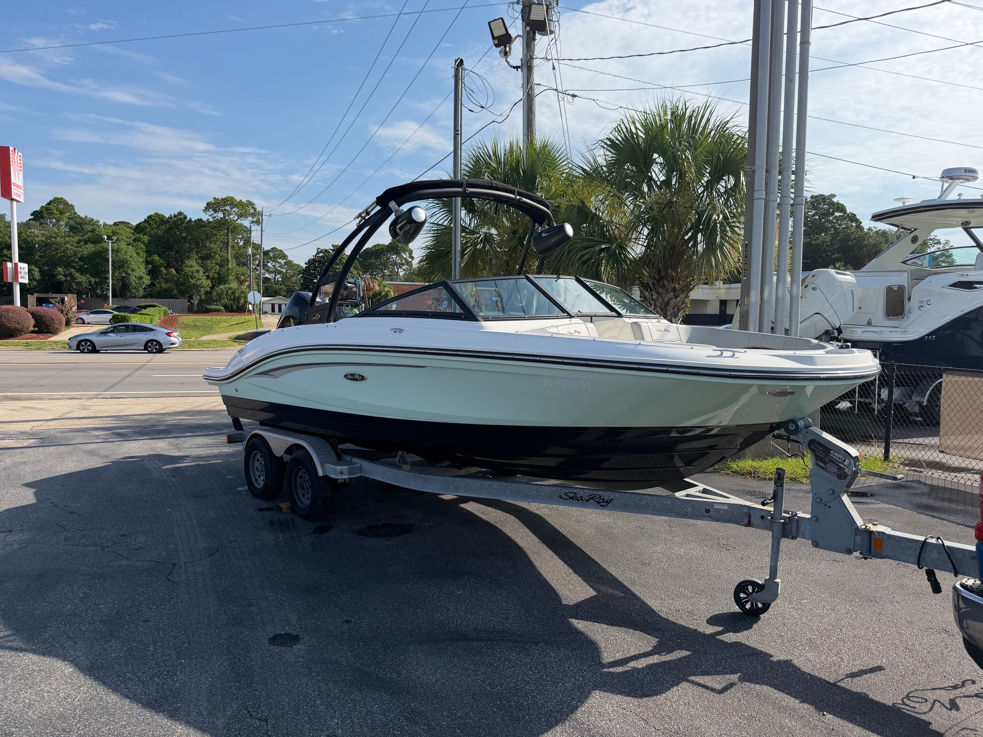 2021 Sea Ray SPX 210 Outboard for Sale in Pensacola, Florida Bowrider