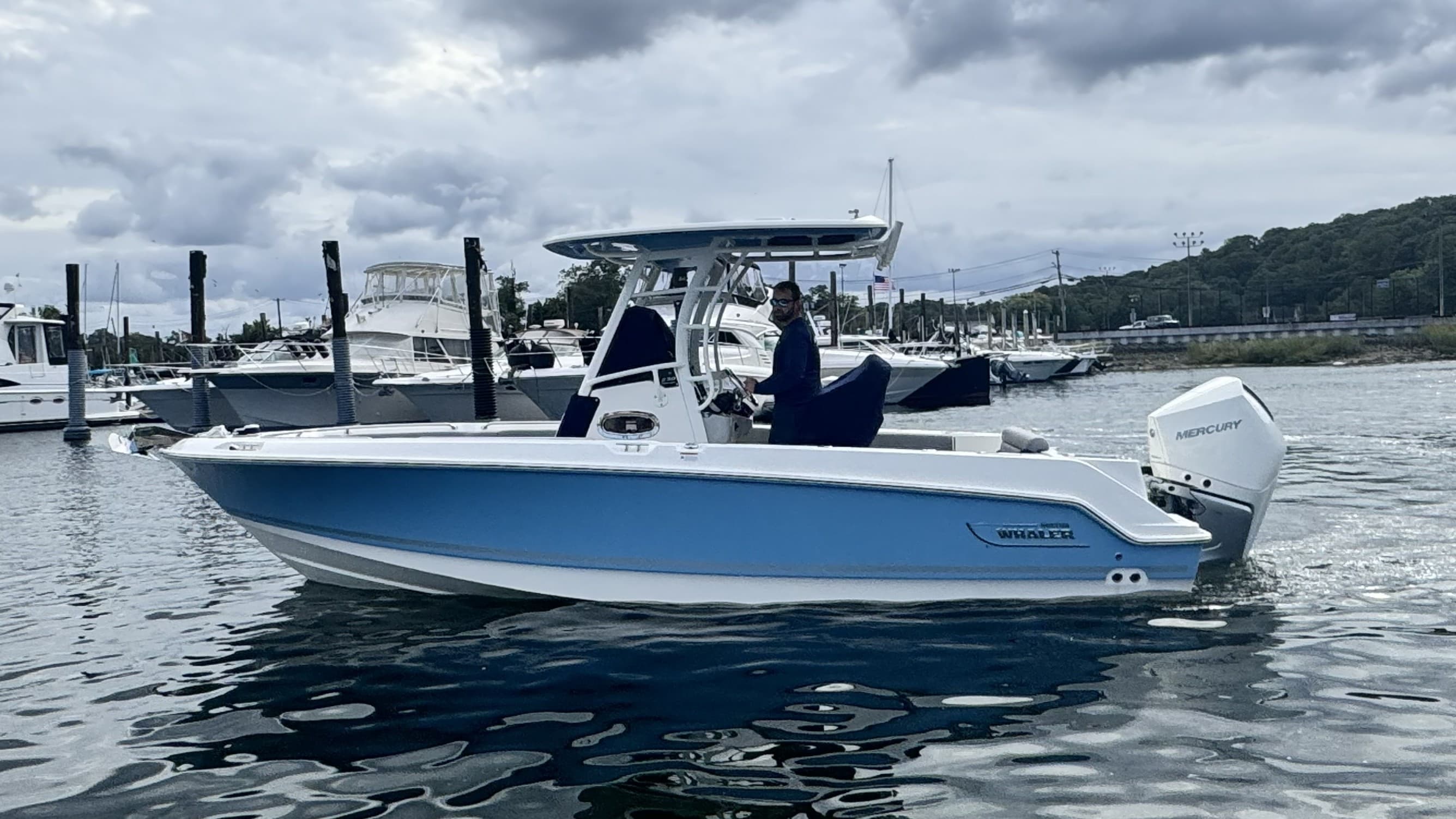 2026 Boston Whaler 230 Outrage for Sale in Huntington, NY Center Console 2