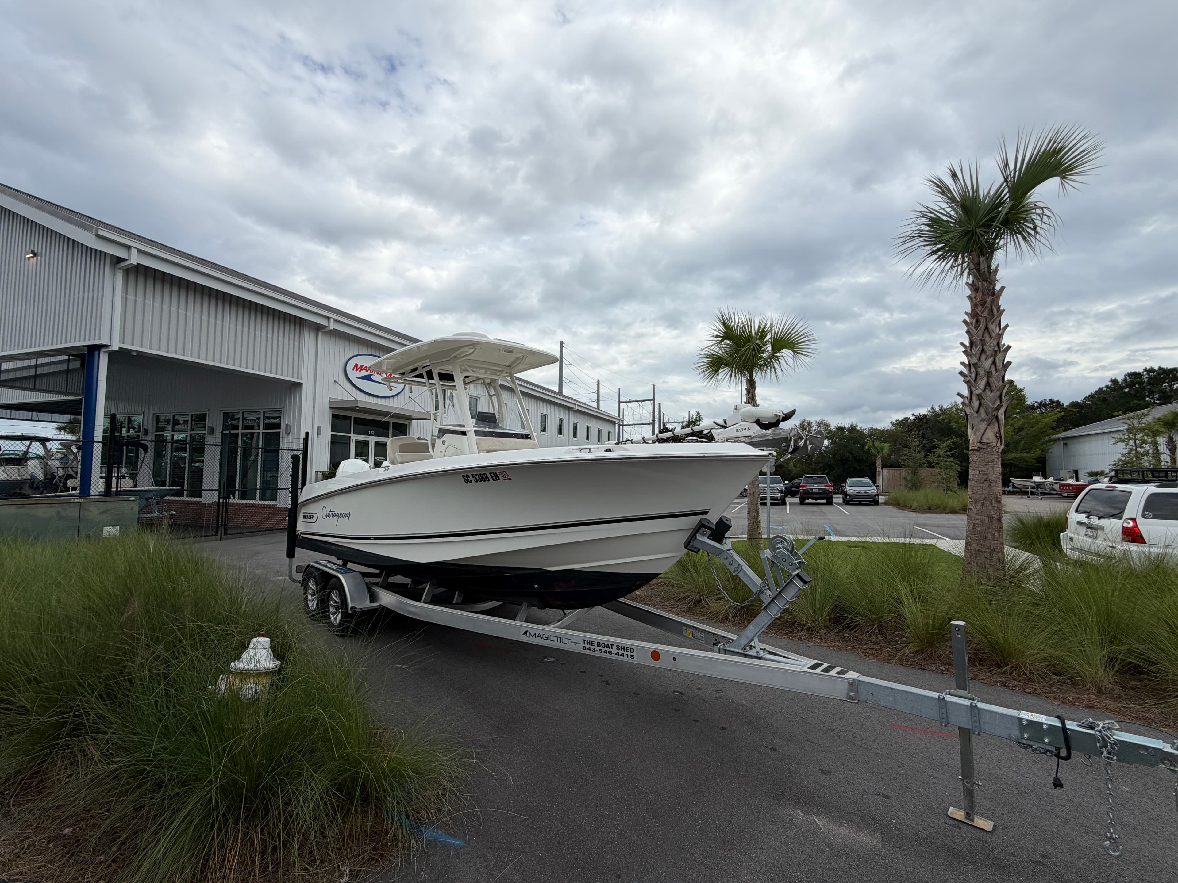 2018 Boston Whaler 230 Outrage for Sale in Charleston, SC Center Console 3