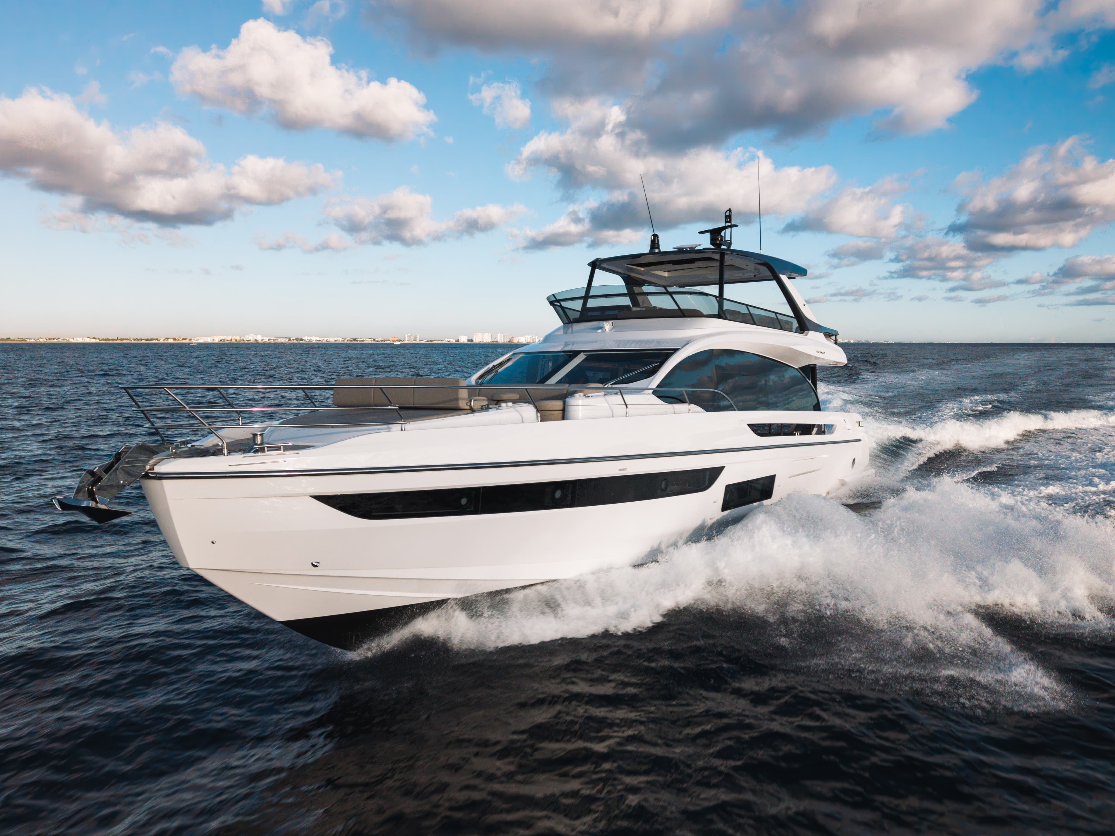 2025 Azimut Fly 72 for Sale in Pompano Beach, FL Flybridge