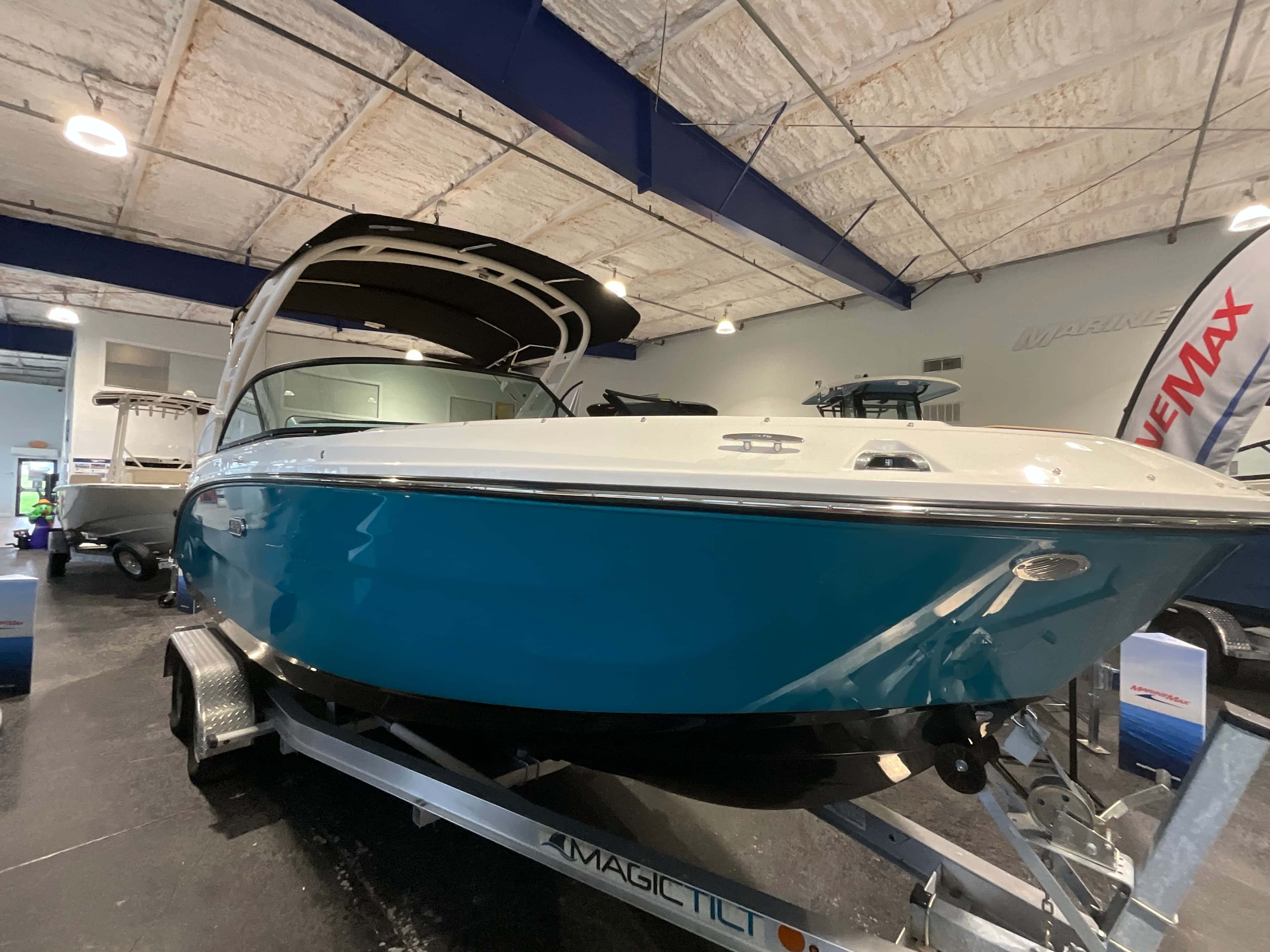 2027 Sea Ray SDX 230 Outboard for Sale in Jacksonville Beach, Florida Bowrider 4