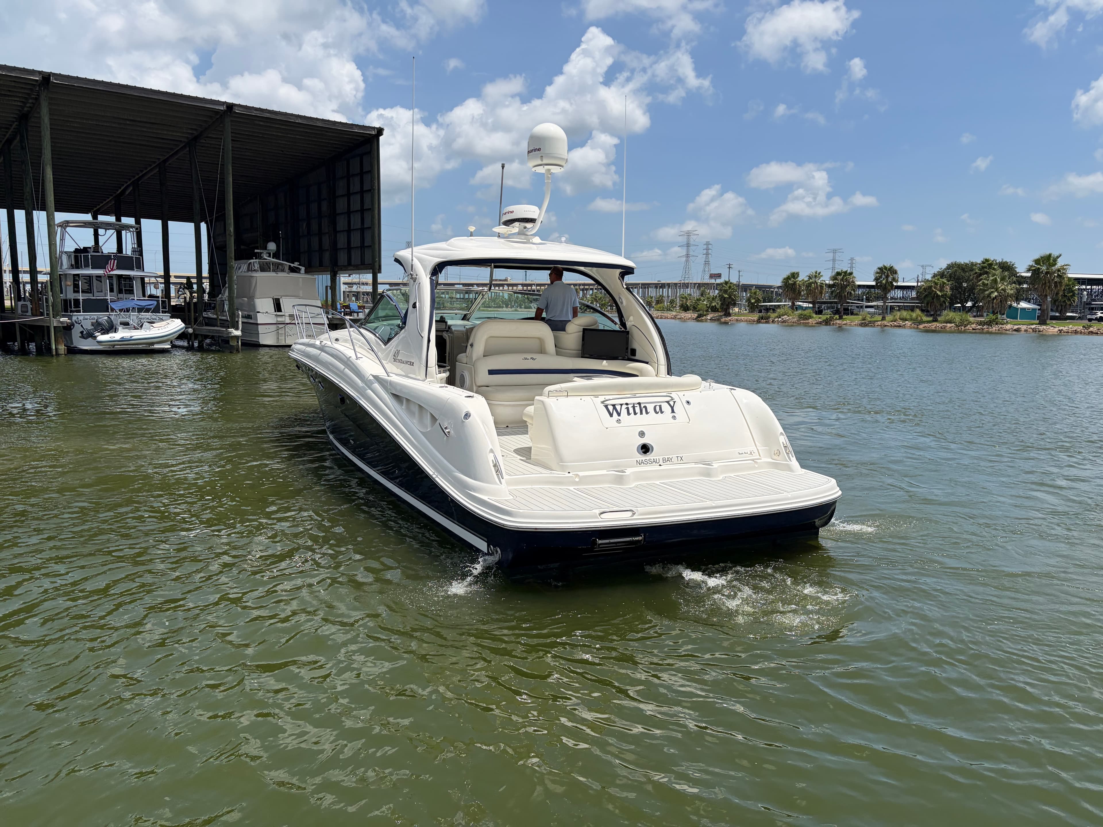 2005 Sea Ray 420 Sundancer for Sale in Seabrook, TX Motor Yacht 5