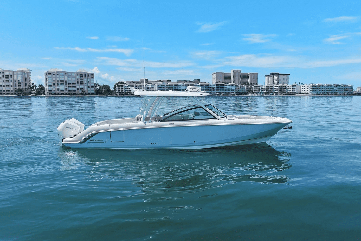 2020 Boston Whaler 320 Vantage for Sale in St Petersburg, FL Bowrider 3