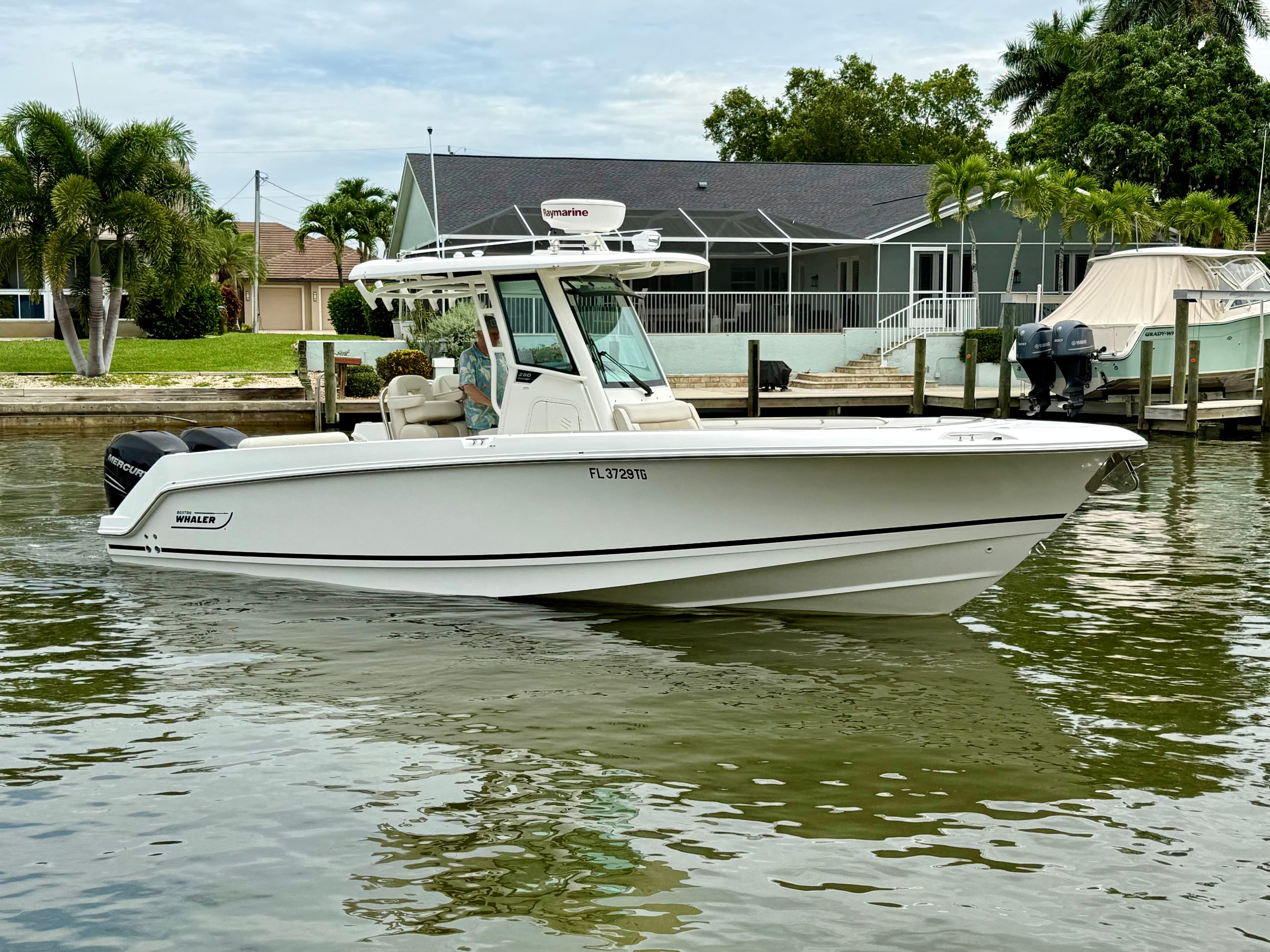 2021 Boston Whaler 280 Outrage for Sale in Cape Coral, FL Center Console