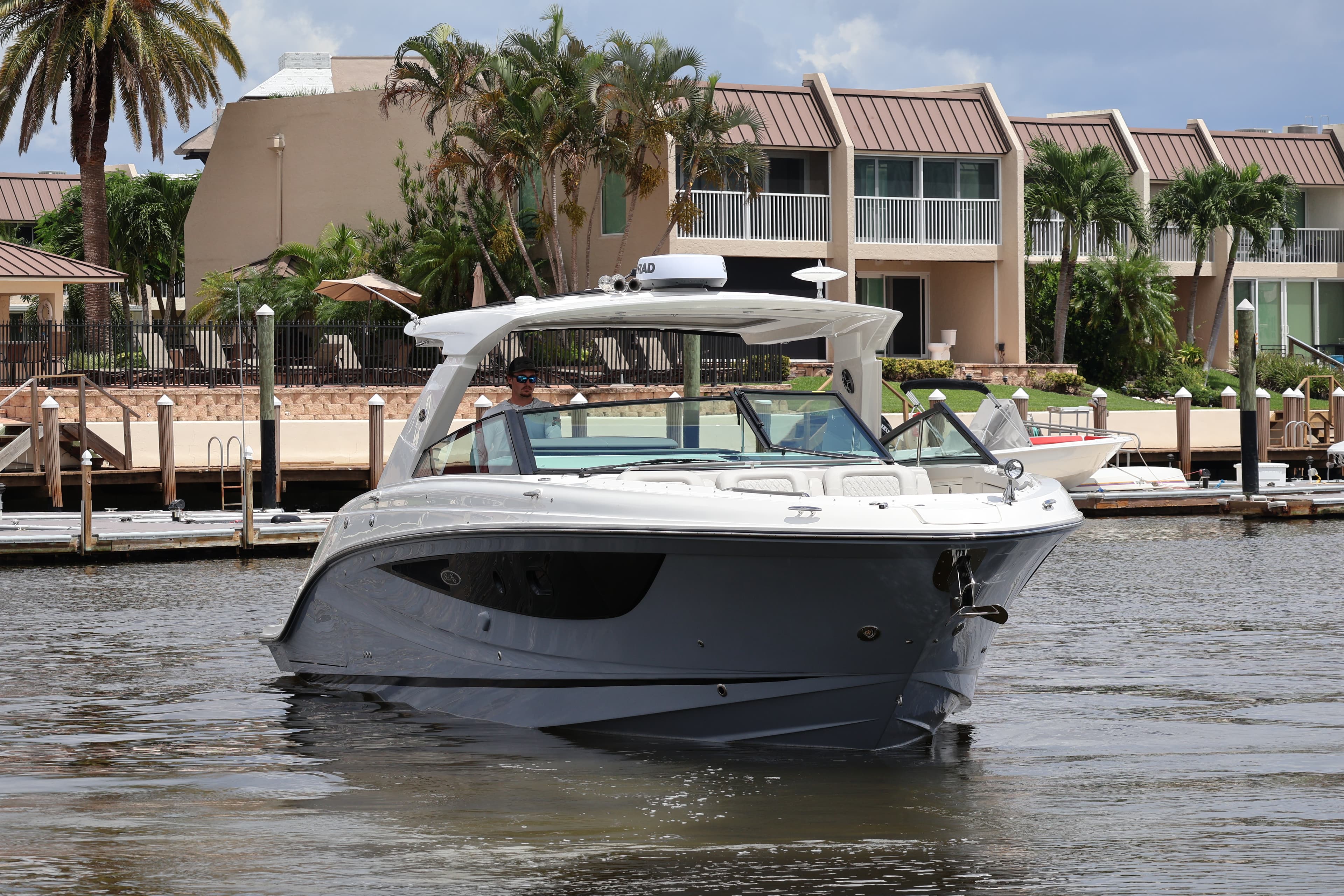 2026 Sea Ray SLX 400 Outboard for Sale in Naples, Florida Bowrider