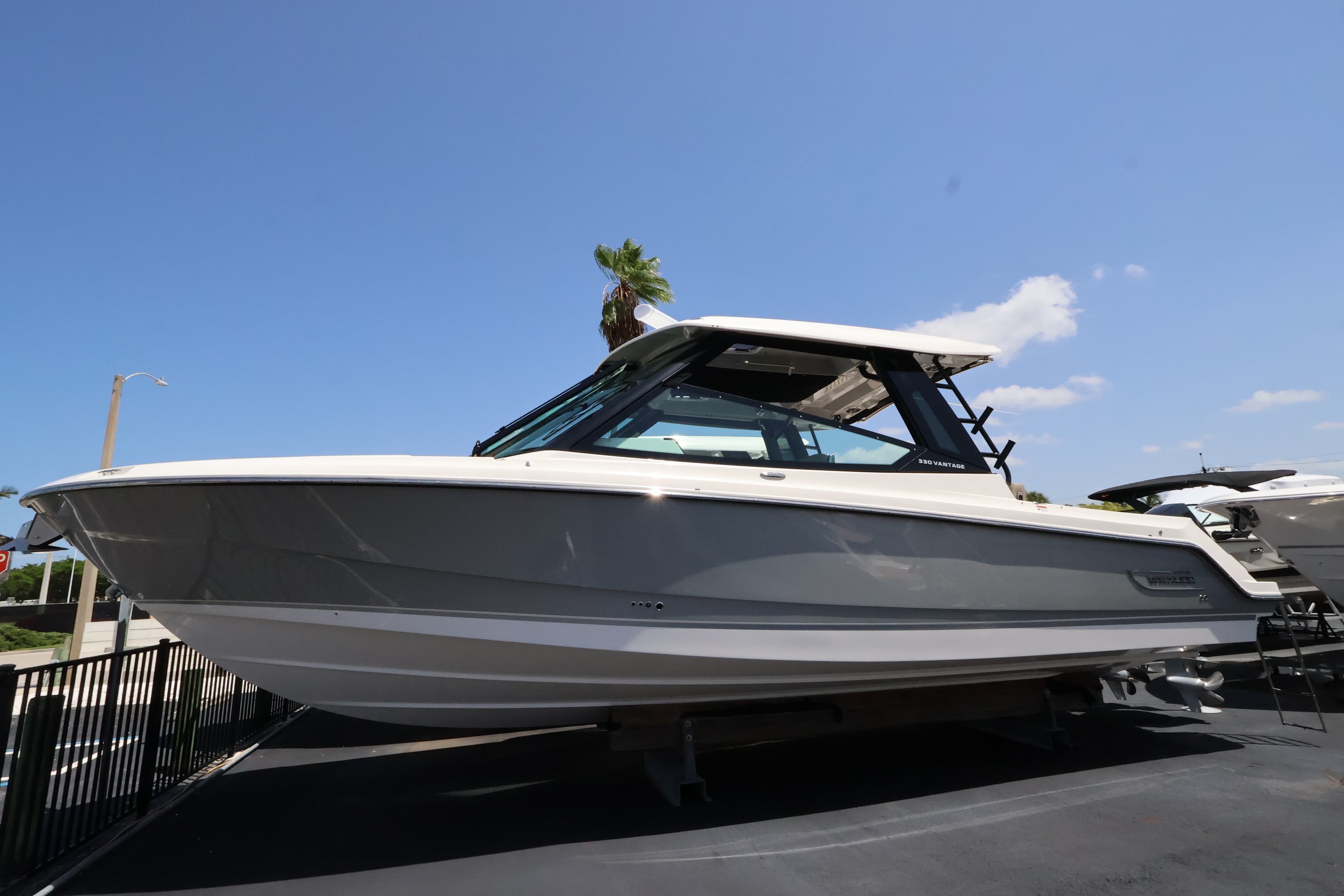 2026 Boston Whaler 330 Vantage for Sale in Naples, Florida Dual Console