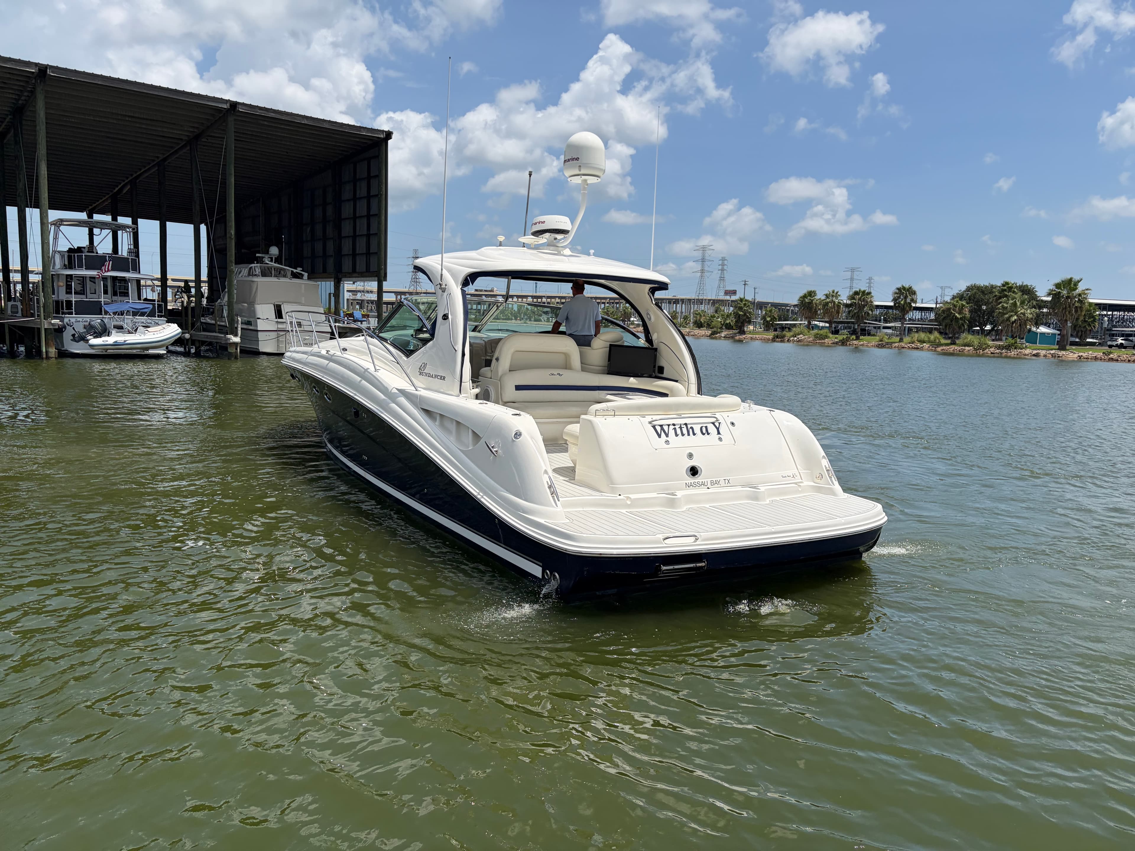 2005 Sea Ray 420 Sundancer for Sale in Seabrook, TX Motor Yacht 4