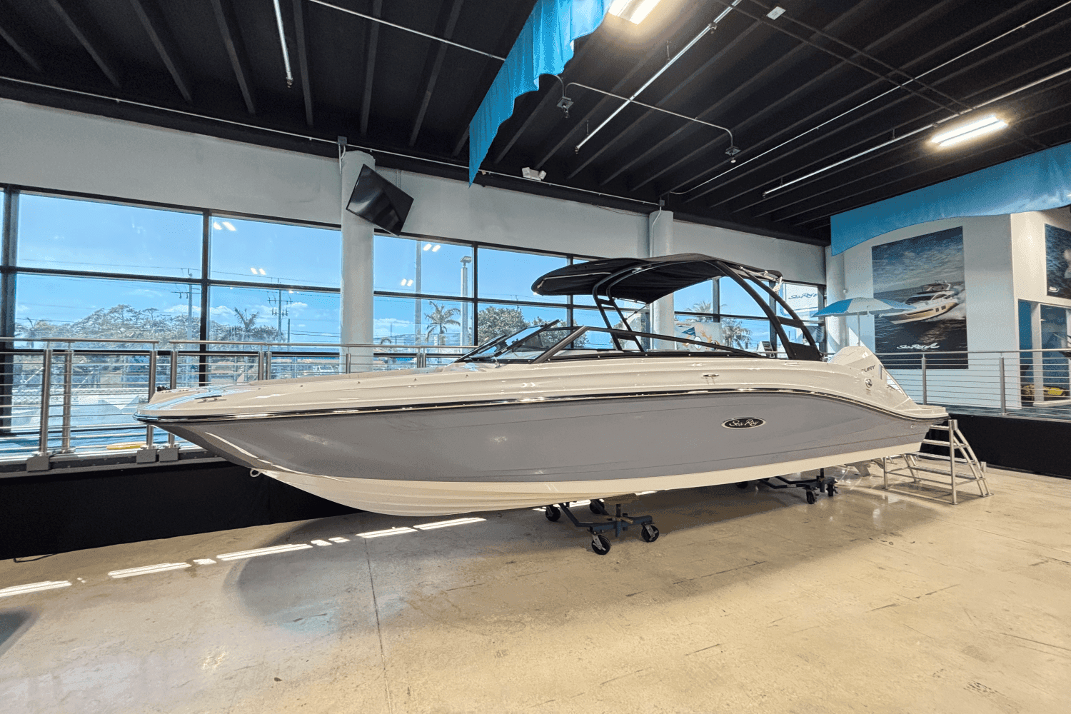 2025 Sea Ray SPX 230 Outboard for Sale in Pompano Beach, FL Bowrider 2