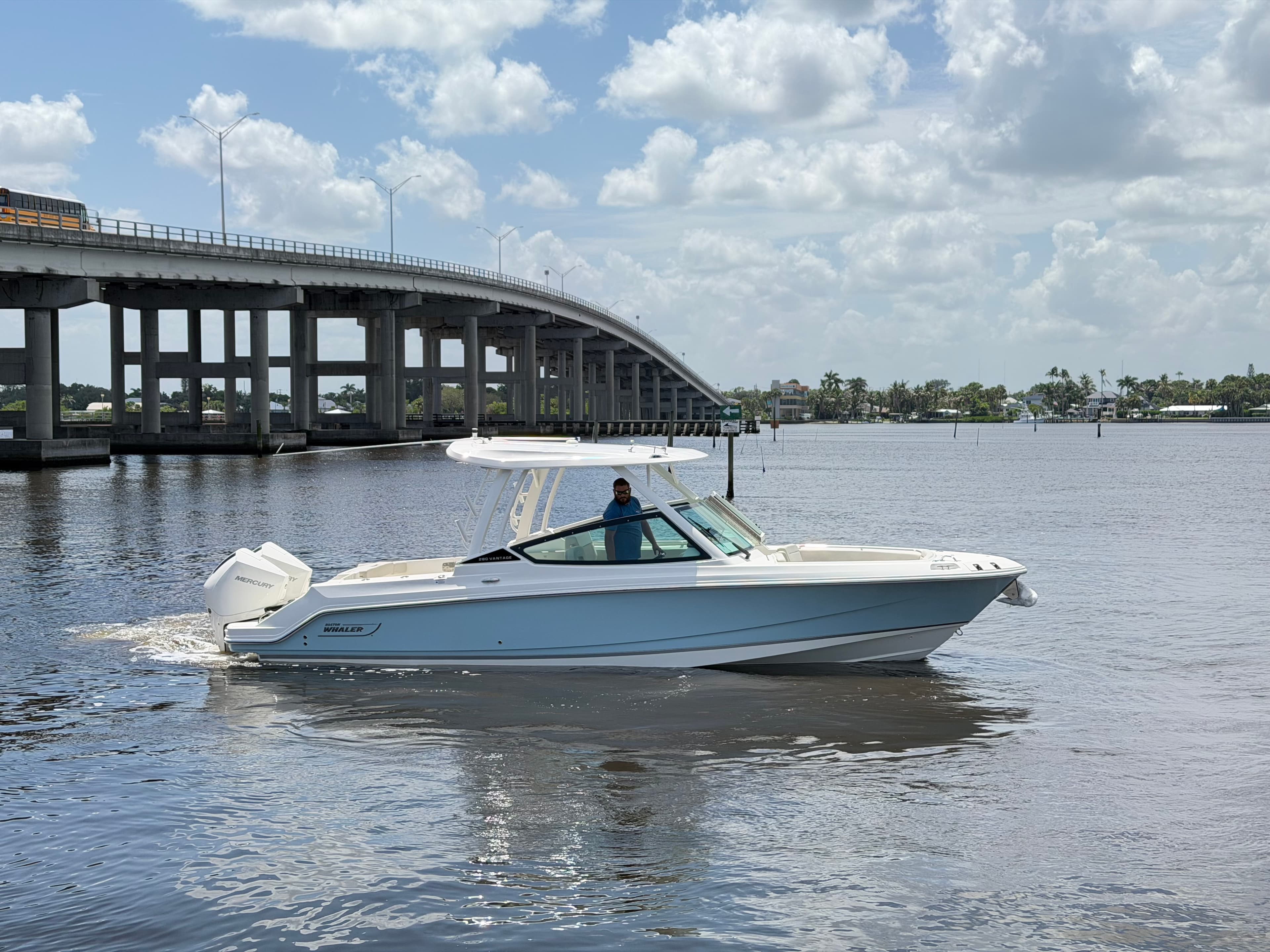 2027 Boston Whaler 280 Vantage for Sale in Stuart, Florida Dual Console 2