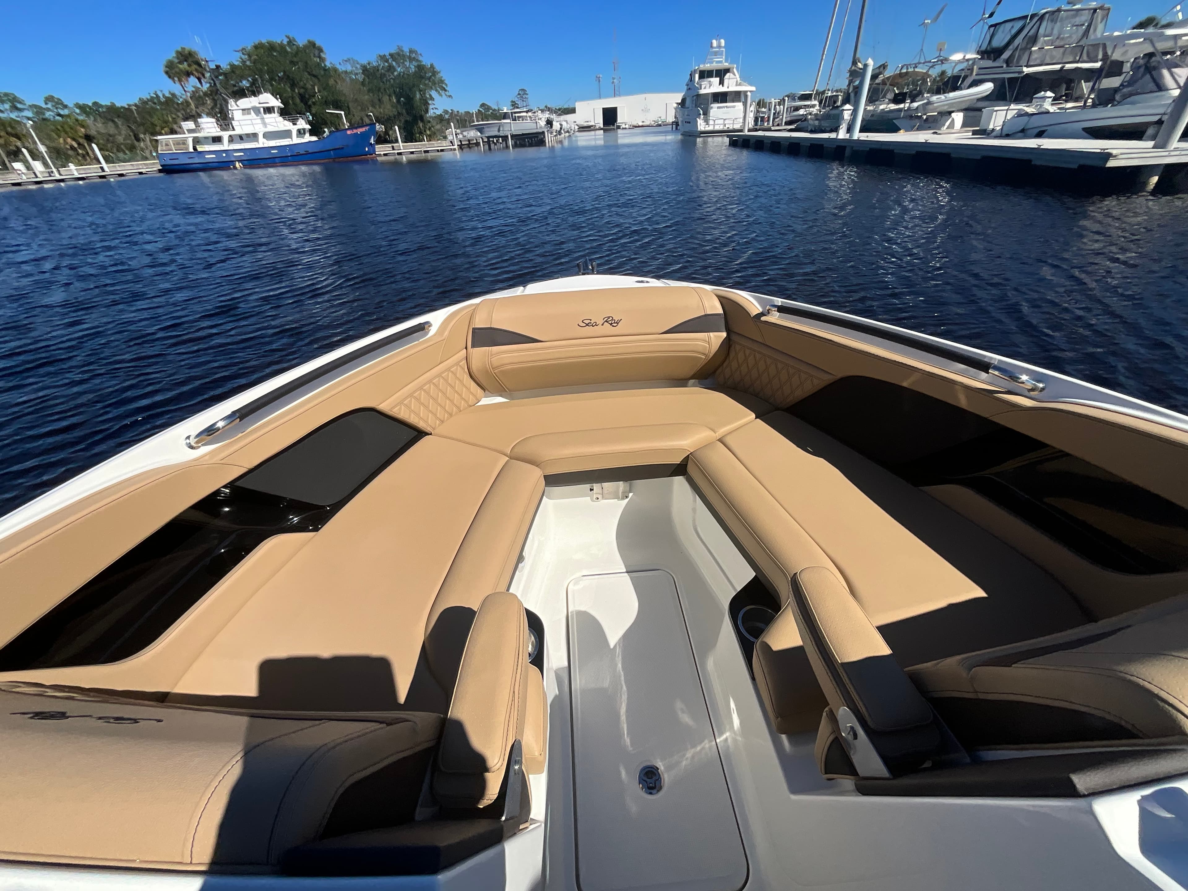 2027 Sea Ray SLX 260 Outboard for Sale in Jacksonville Beach, Florida Bowrider 4
