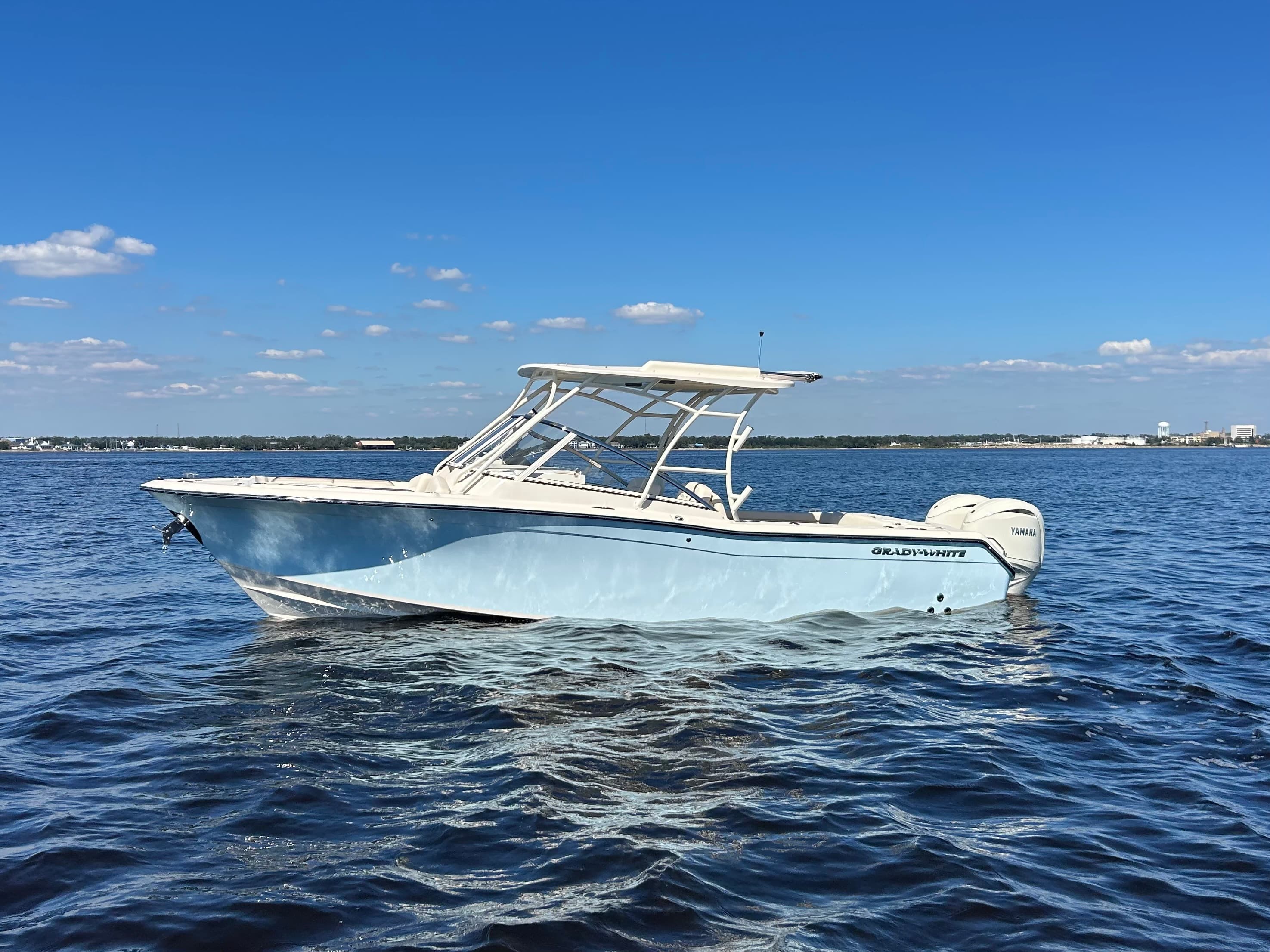 2027 Grady-White Boats Freedom 275 for Sale in Pensacola, Florida Bowrider
