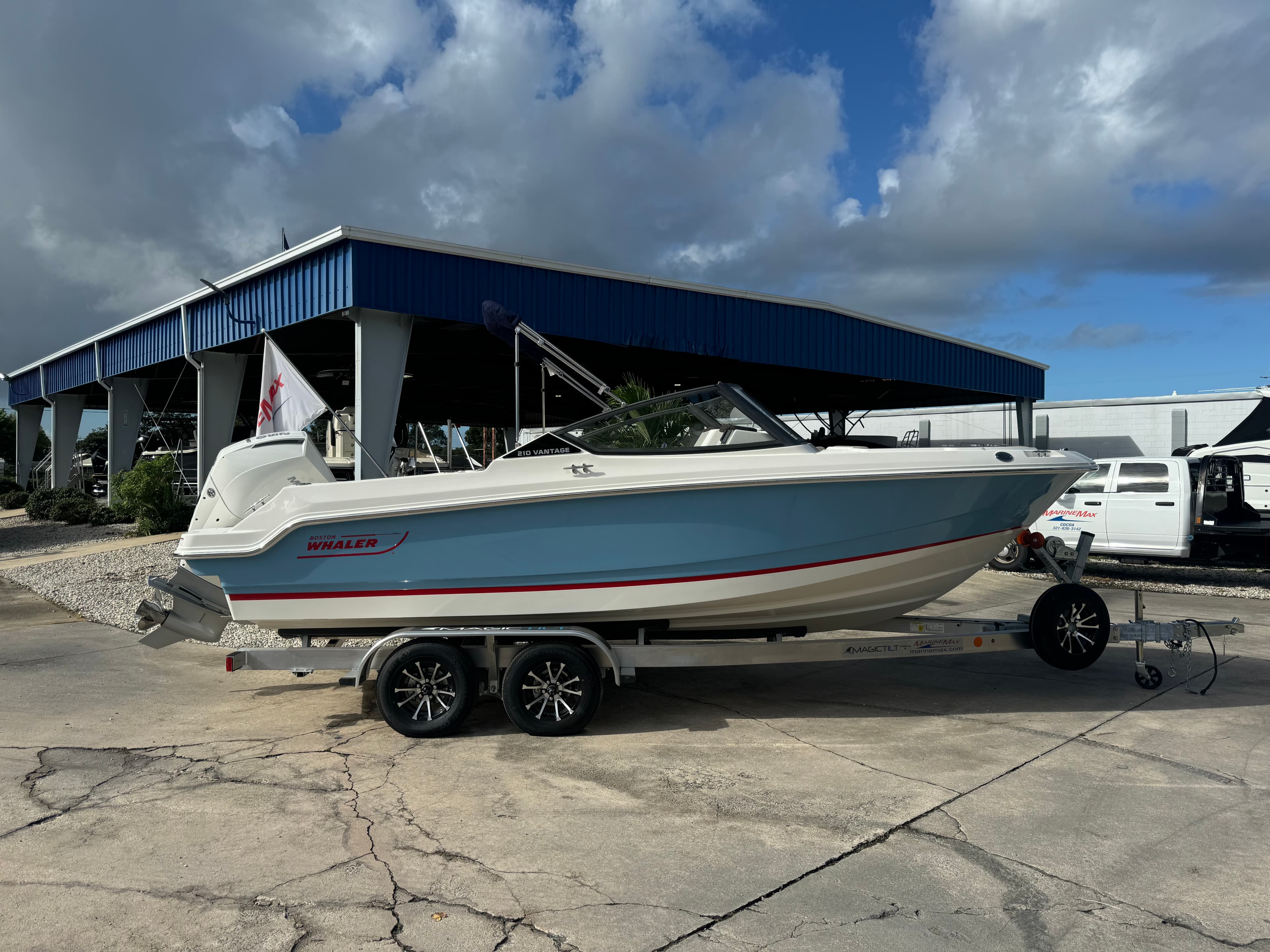 2026 Boston Whaler 210 Vantage for Sale in Cocoa, Florida Bowrider 2