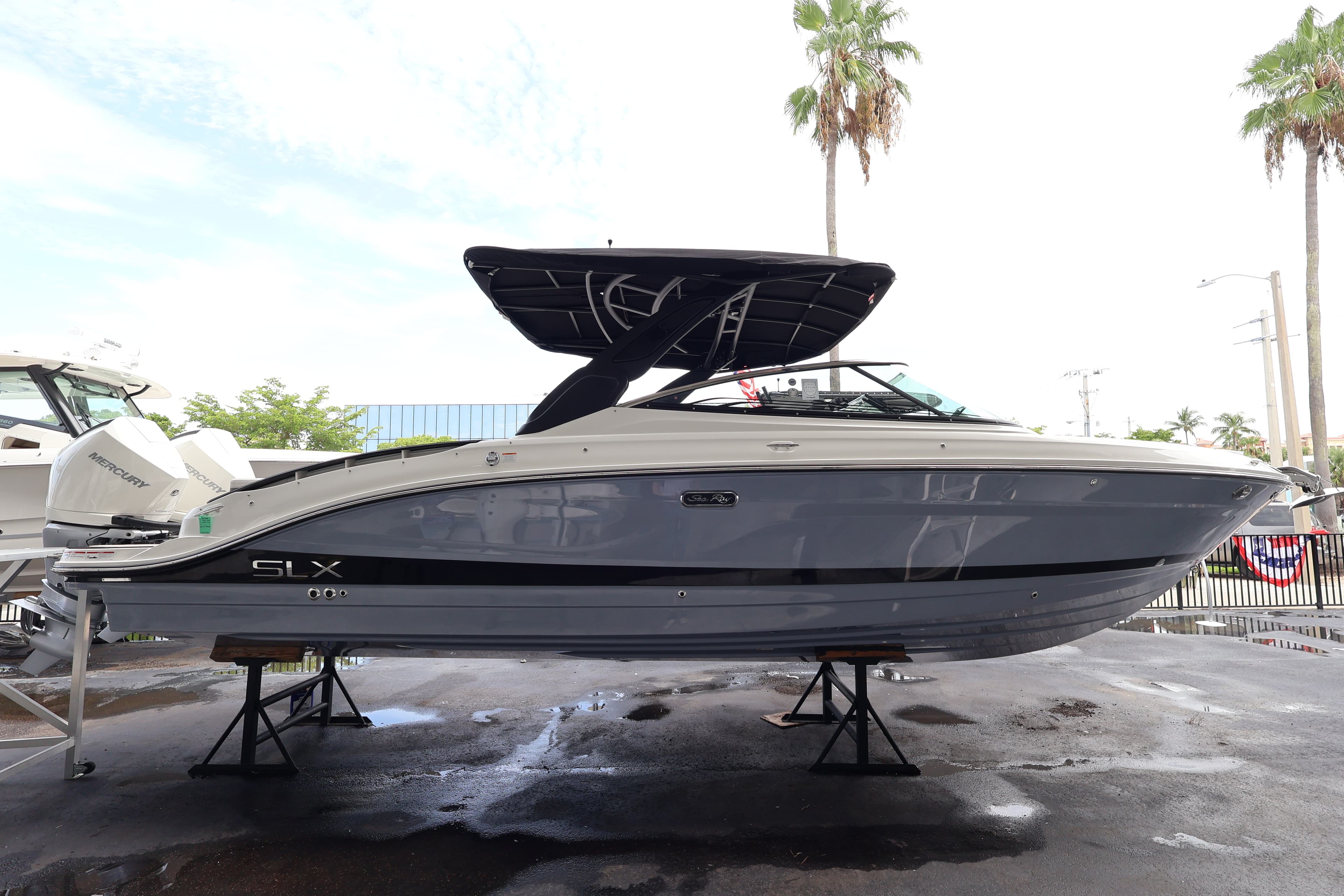 2027 Sea Ray SLX 280 Outboard for Sale in Naples, Florida Bowrider 3