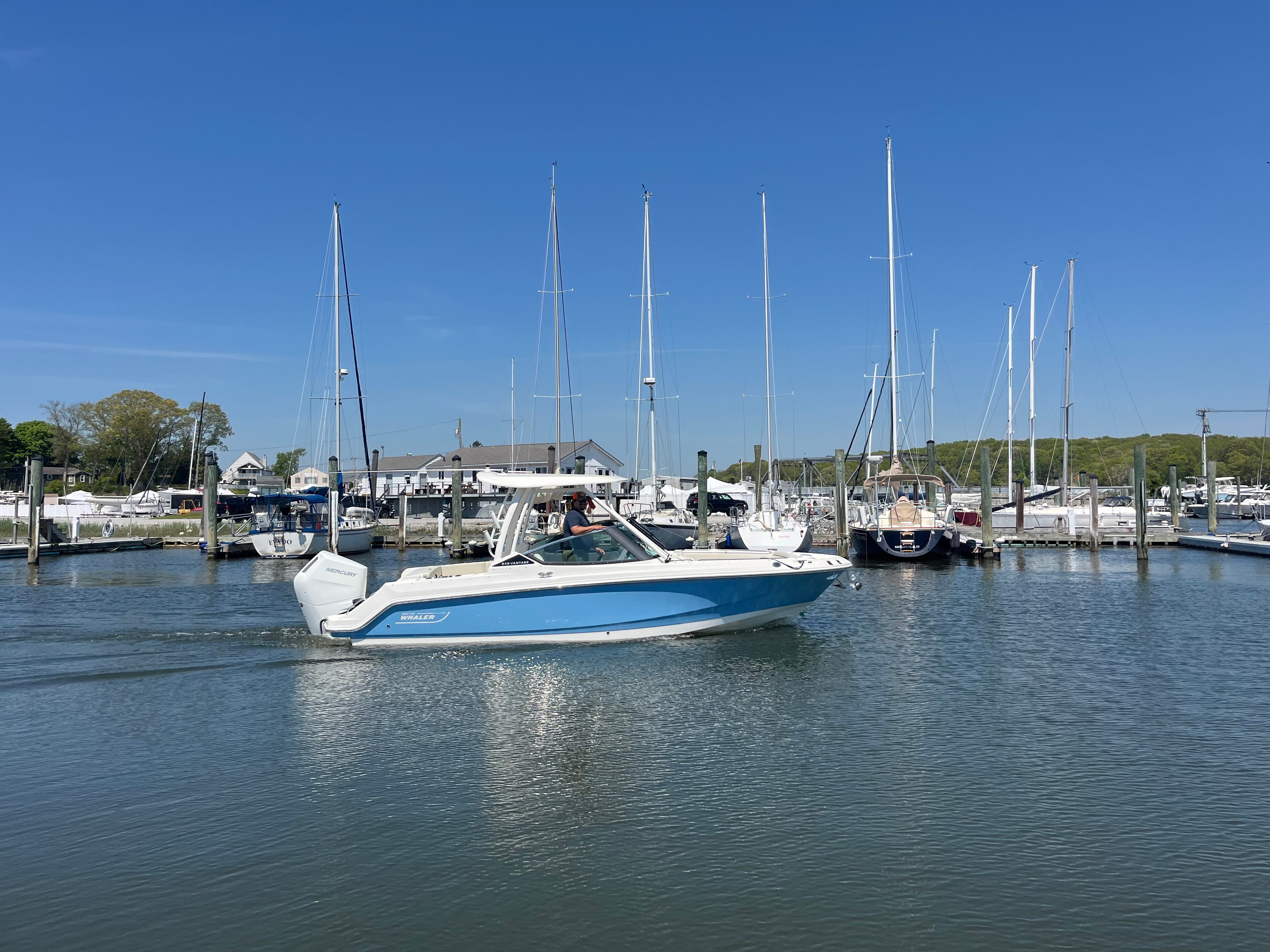 2026 Boston Whaler 240 Vantage for Sale in Westbrook, Connecticut Dual Console