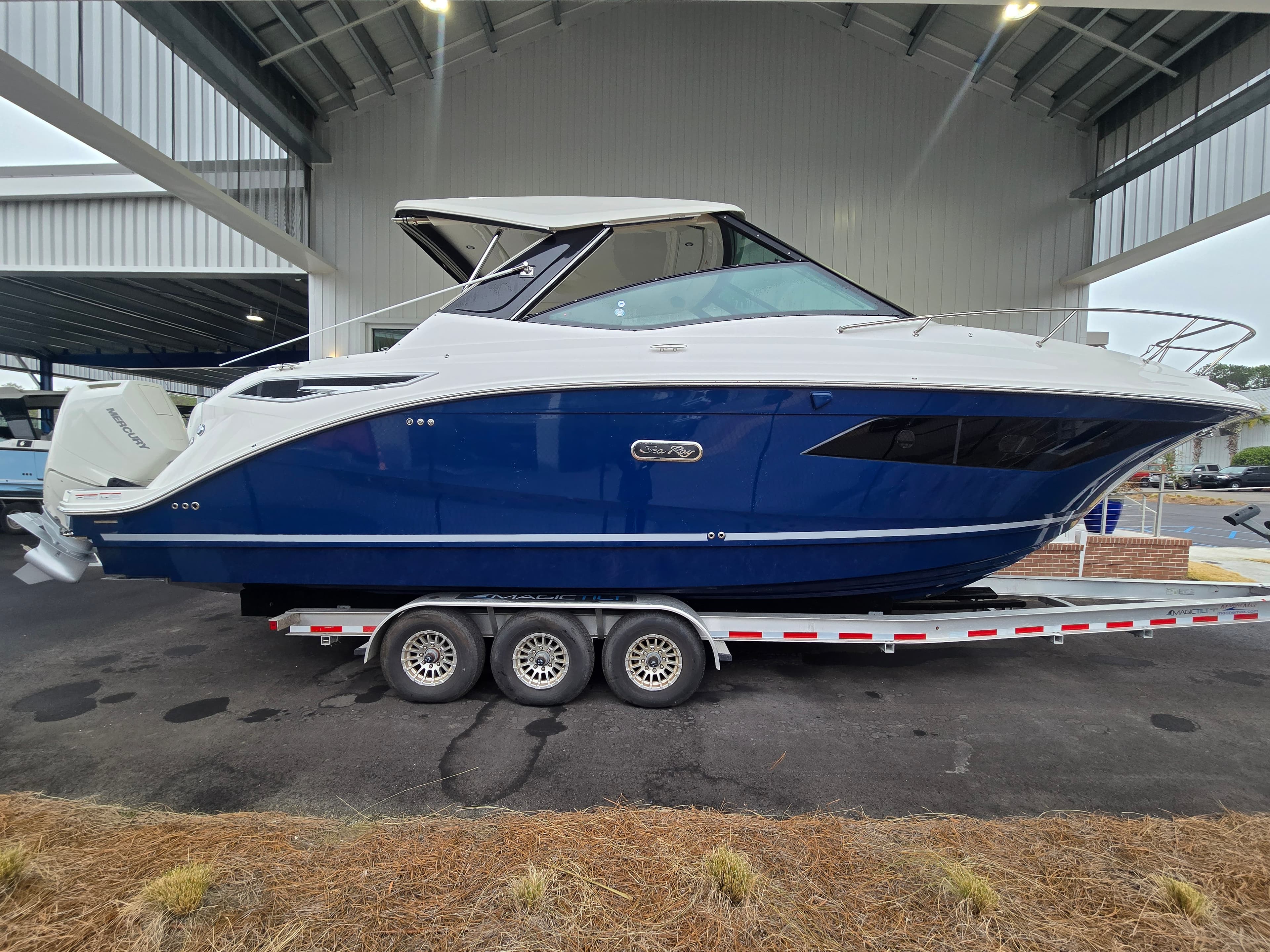 2026 Sea Ray Sundancer 320 Outboard for Sale in Charleston, SC Express Cruiser