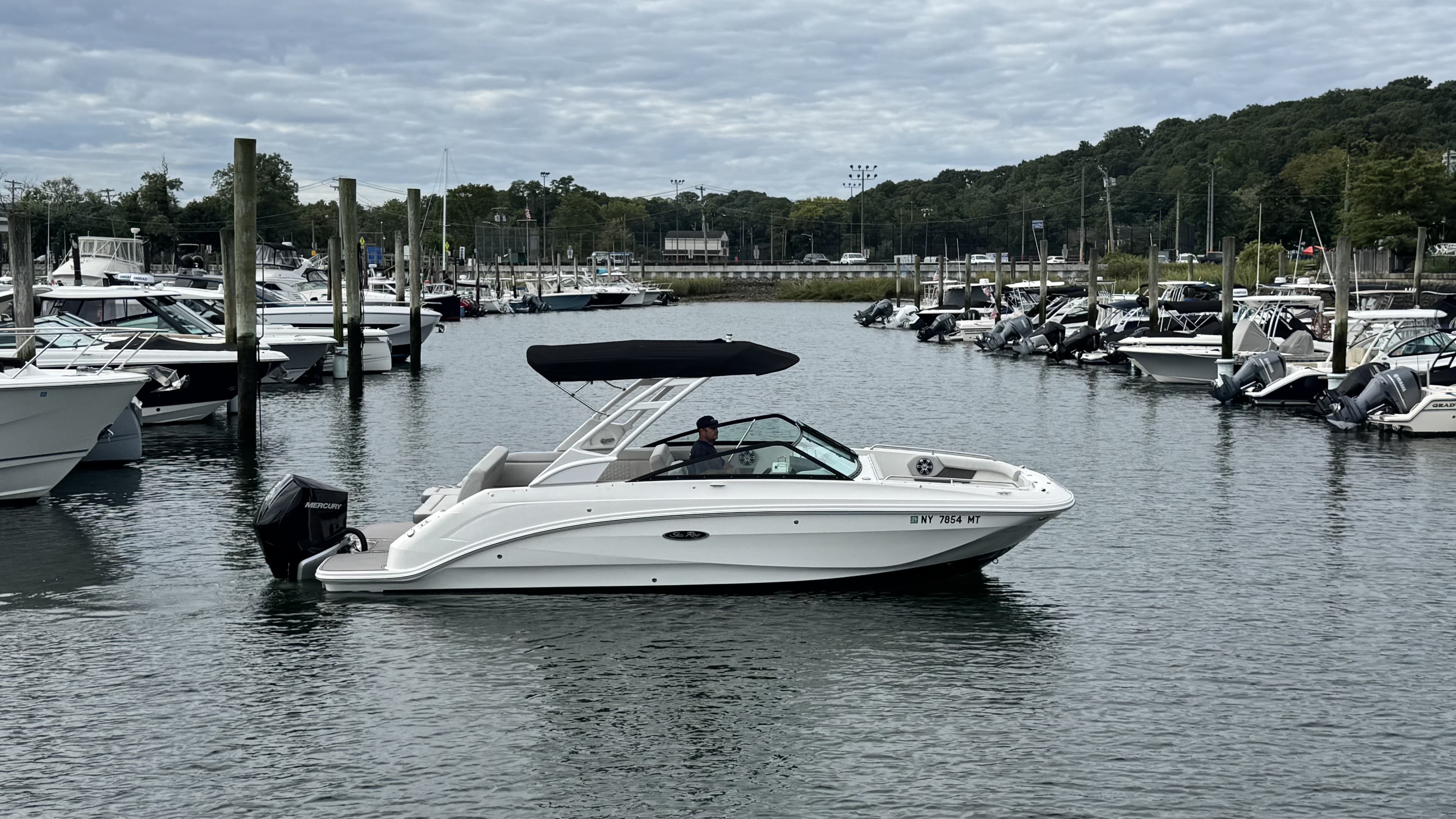 2023 Sea Ray SDX 250 Outboard for Sale in Huntington, NY Bowrider