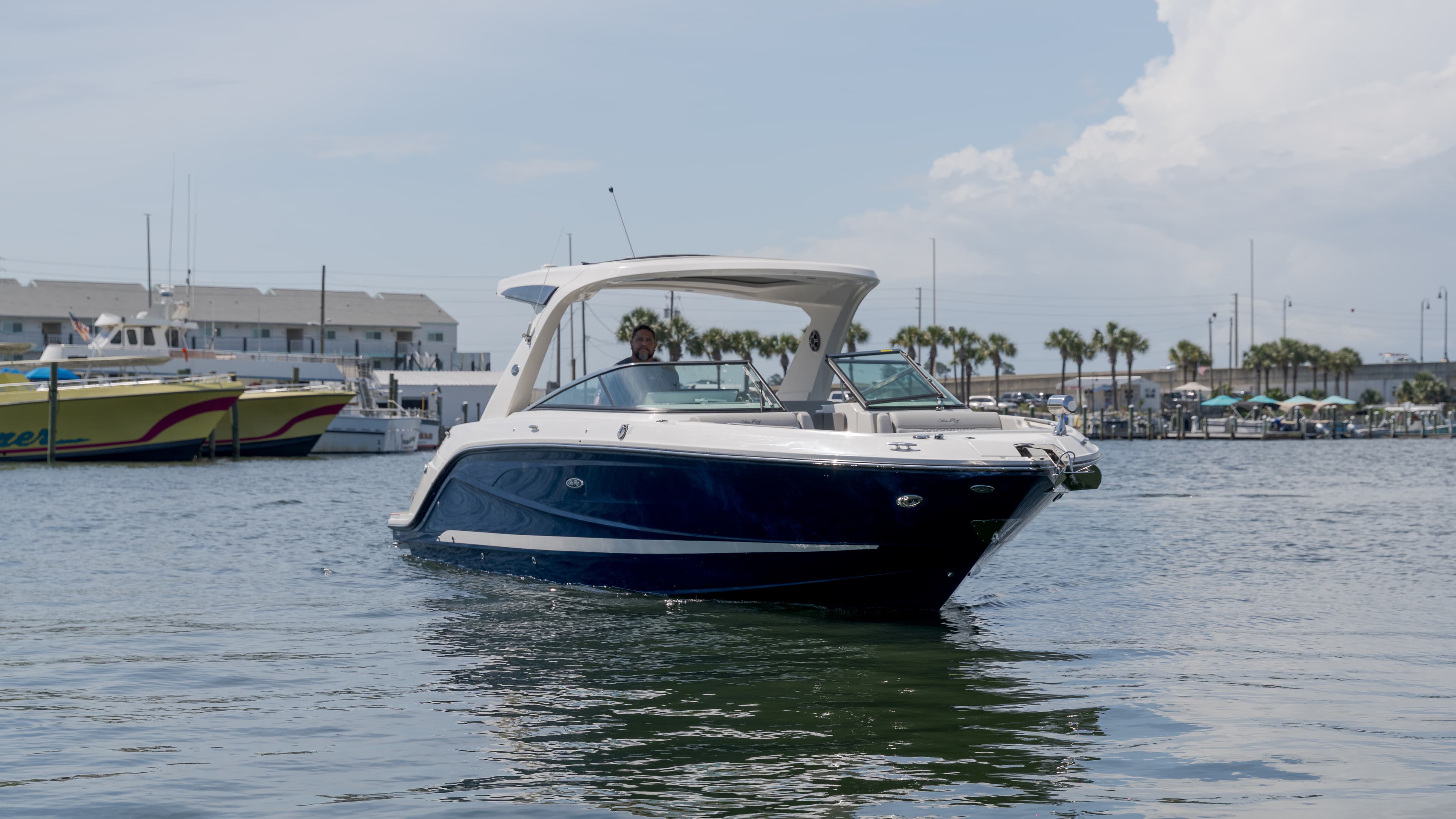 2026 Sea Ray SLX 310 Outboard for Sale in Panama City, FL Bowrider 5