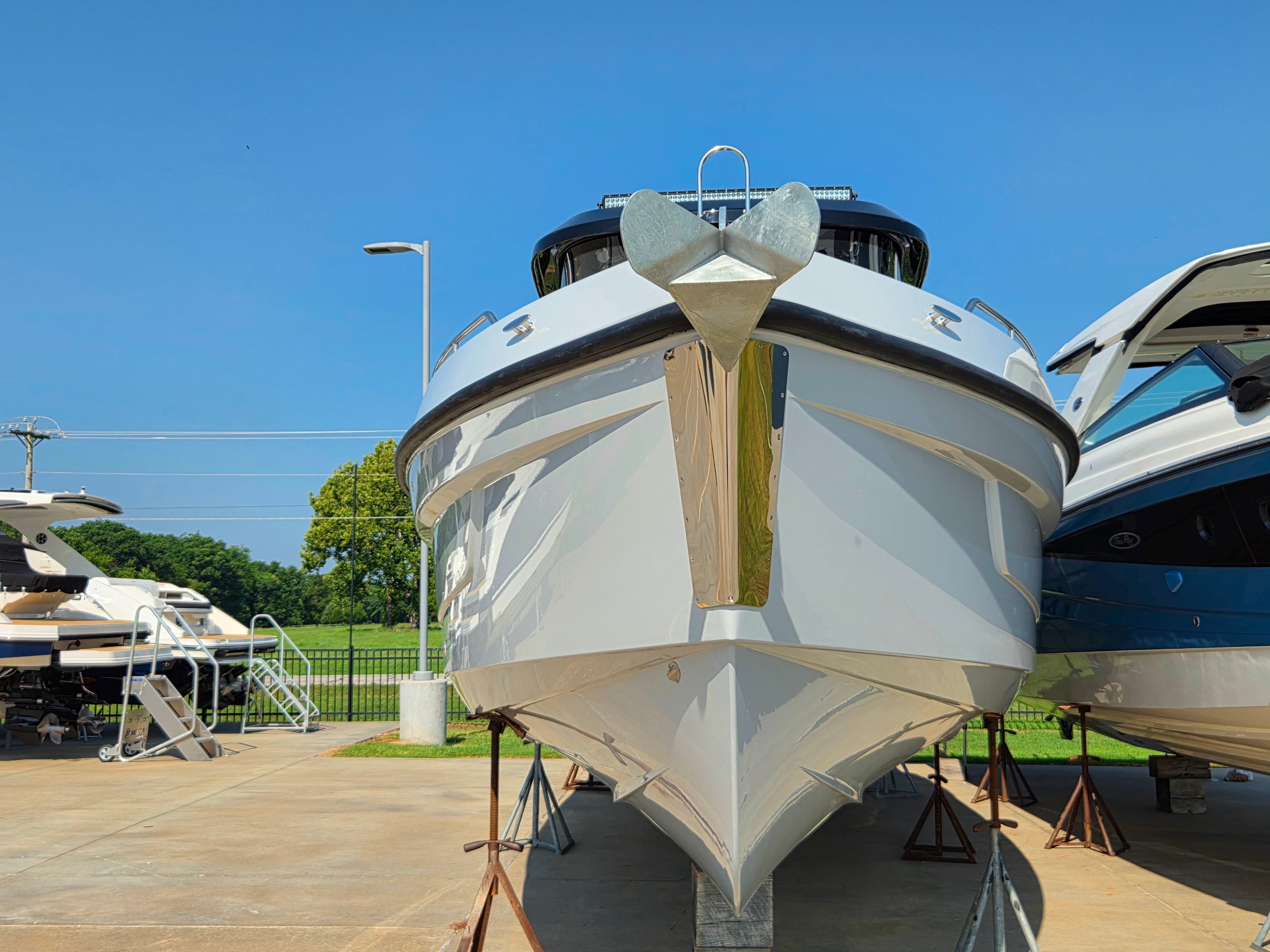 2027 Cruisers Yachts 38 VTR for Sale in Monkey Island, OK Sport Cruiser 5