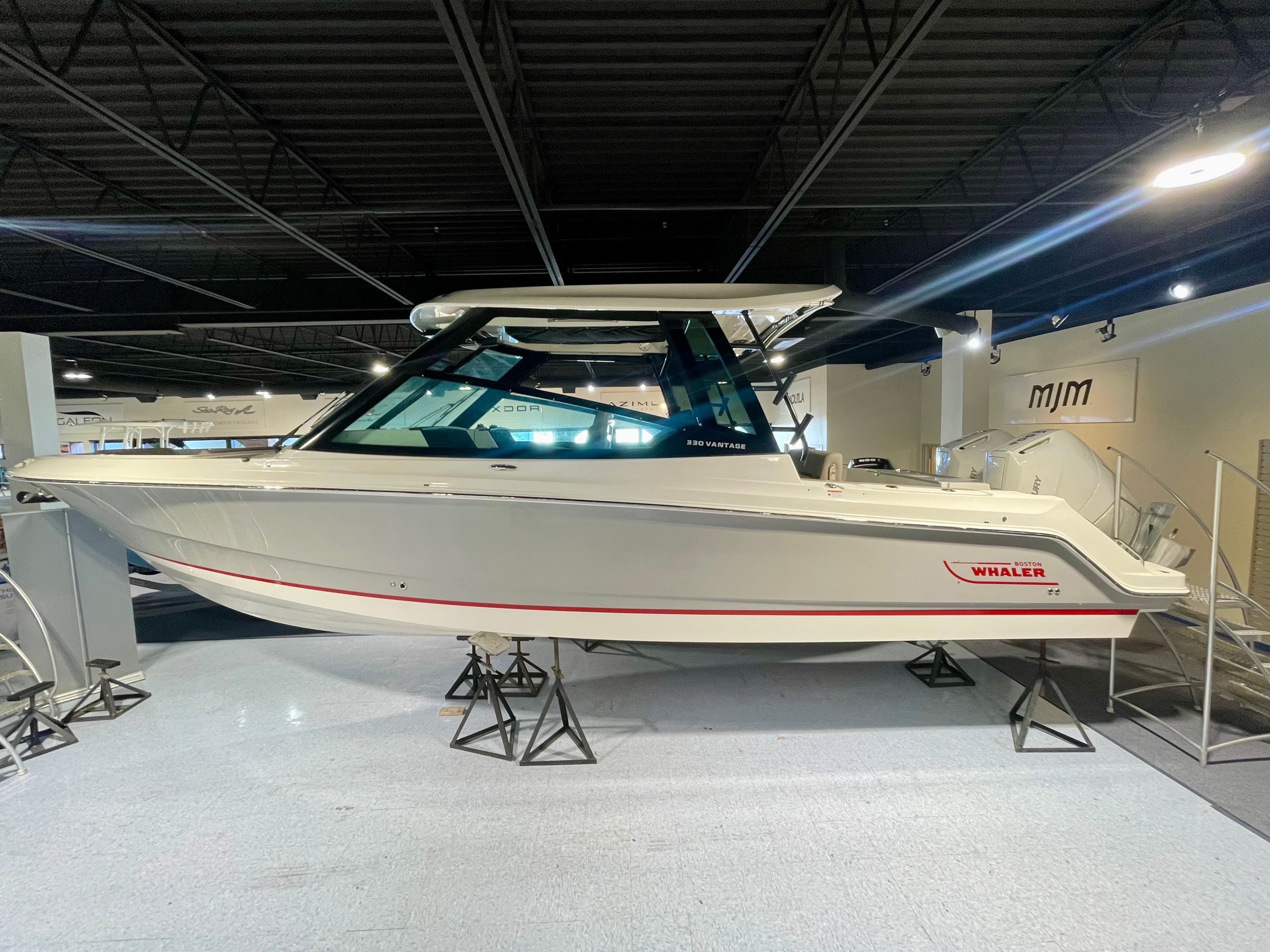 2026 Boston Whaler 330 Vantage for Sale in Danvers, Massachusetts Dual Console