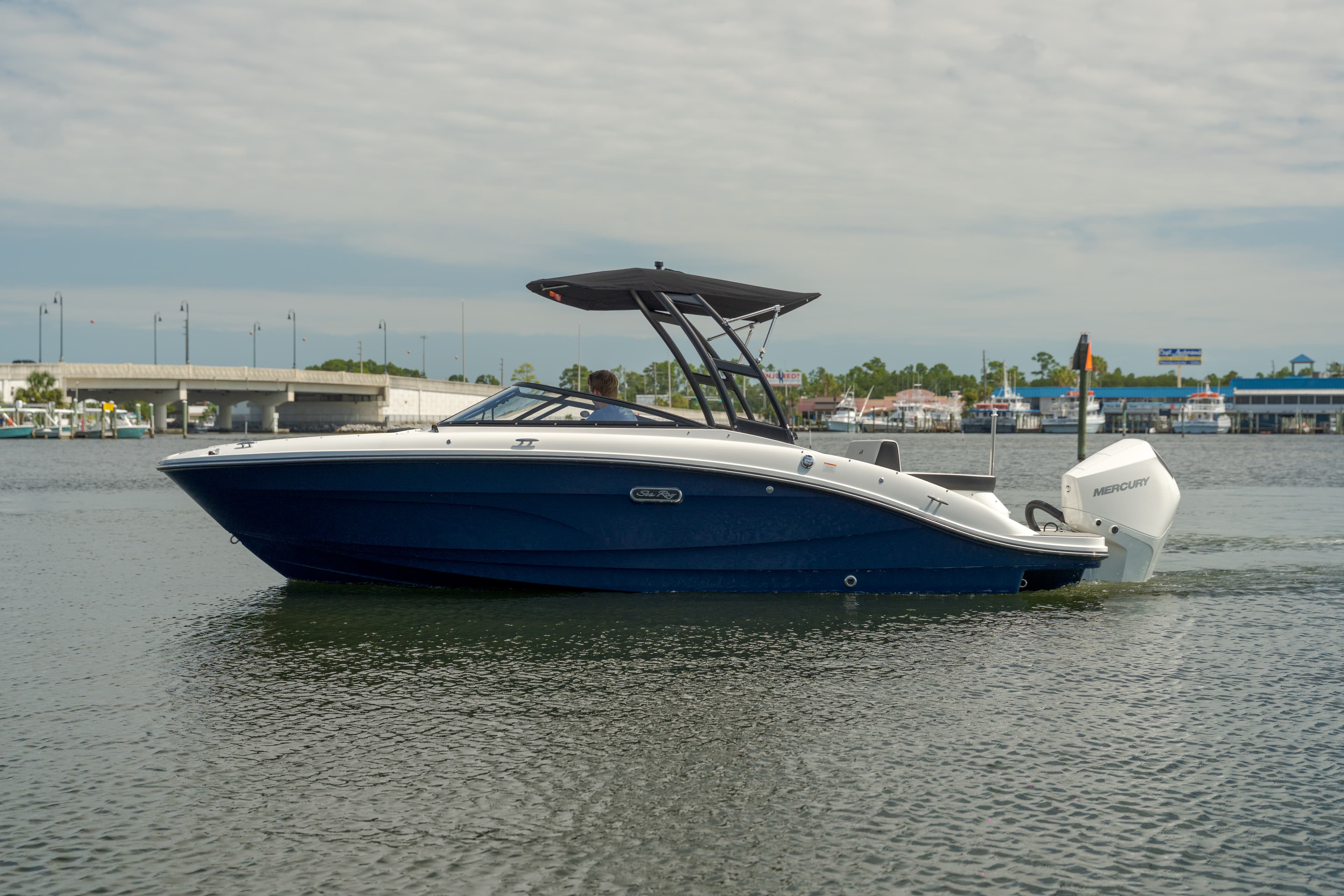 2027 Sea Ray SPX 210 Outboard for Sale in Panama City, FL Bowrider