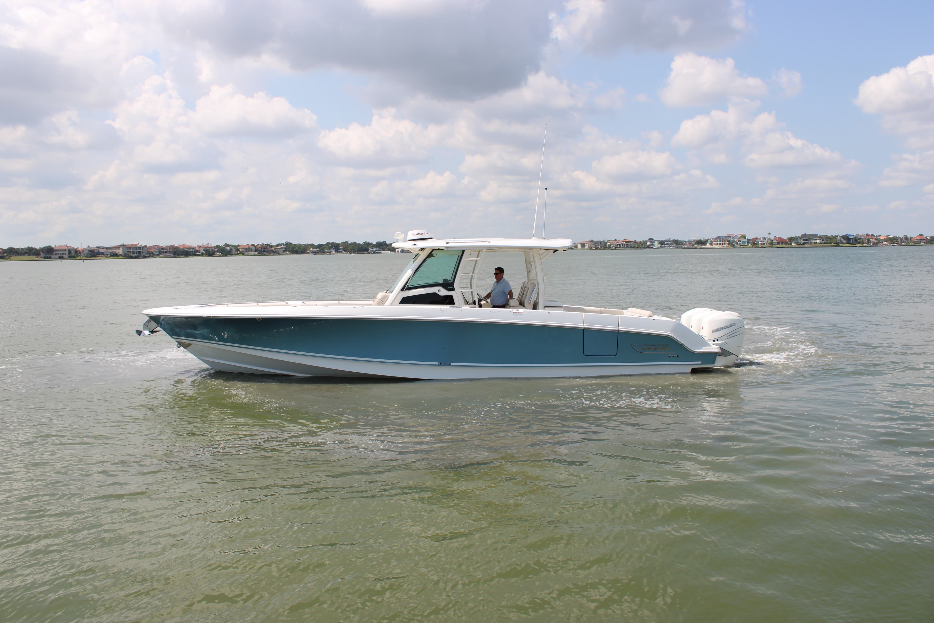2018 Boston Whaler 380 Outrage for Sale in Seabrook, TX Center Console
