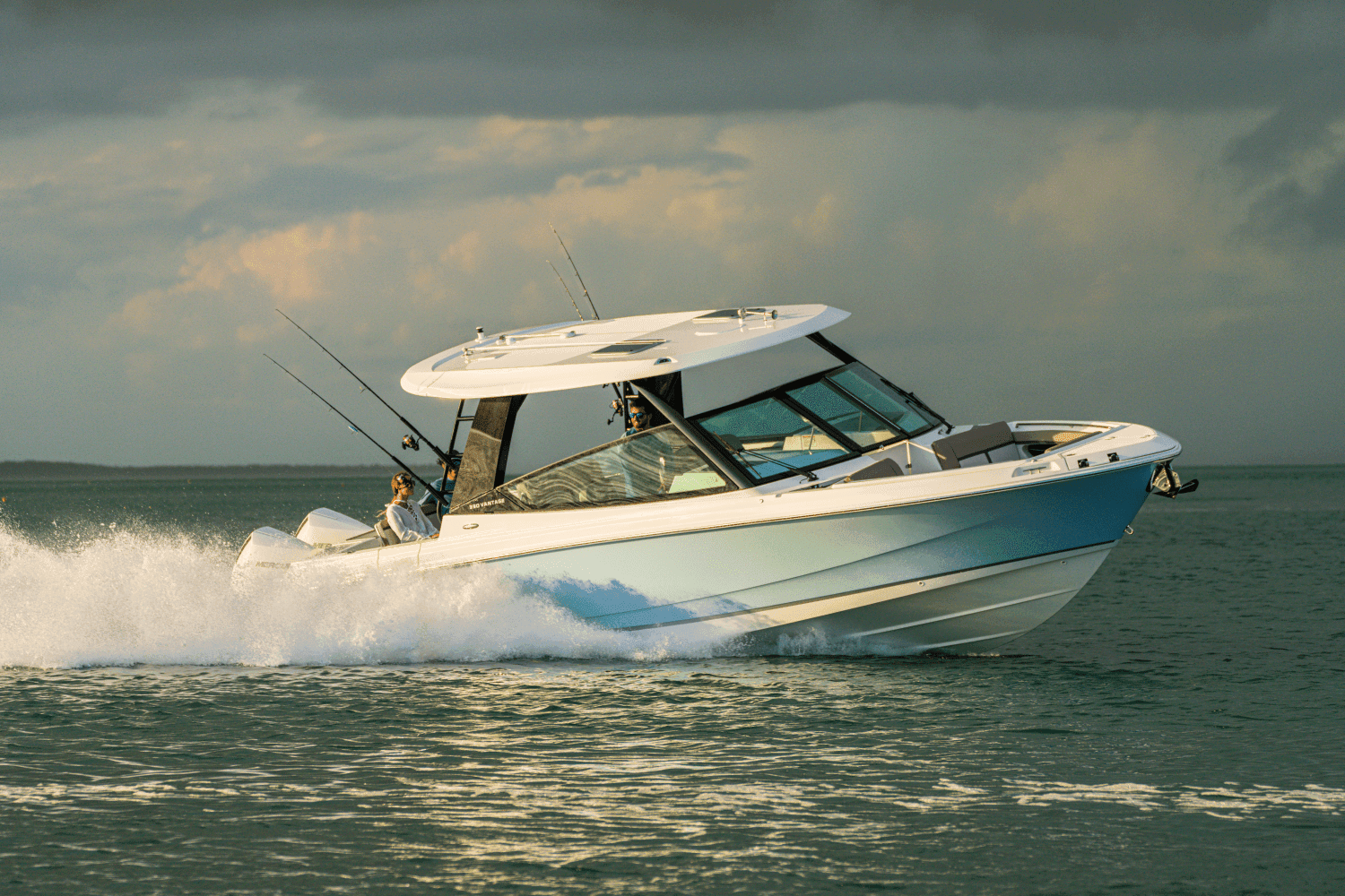 2027 Boston Whaler 330 Vantage for Sale in Key Largo, FL Dual Console