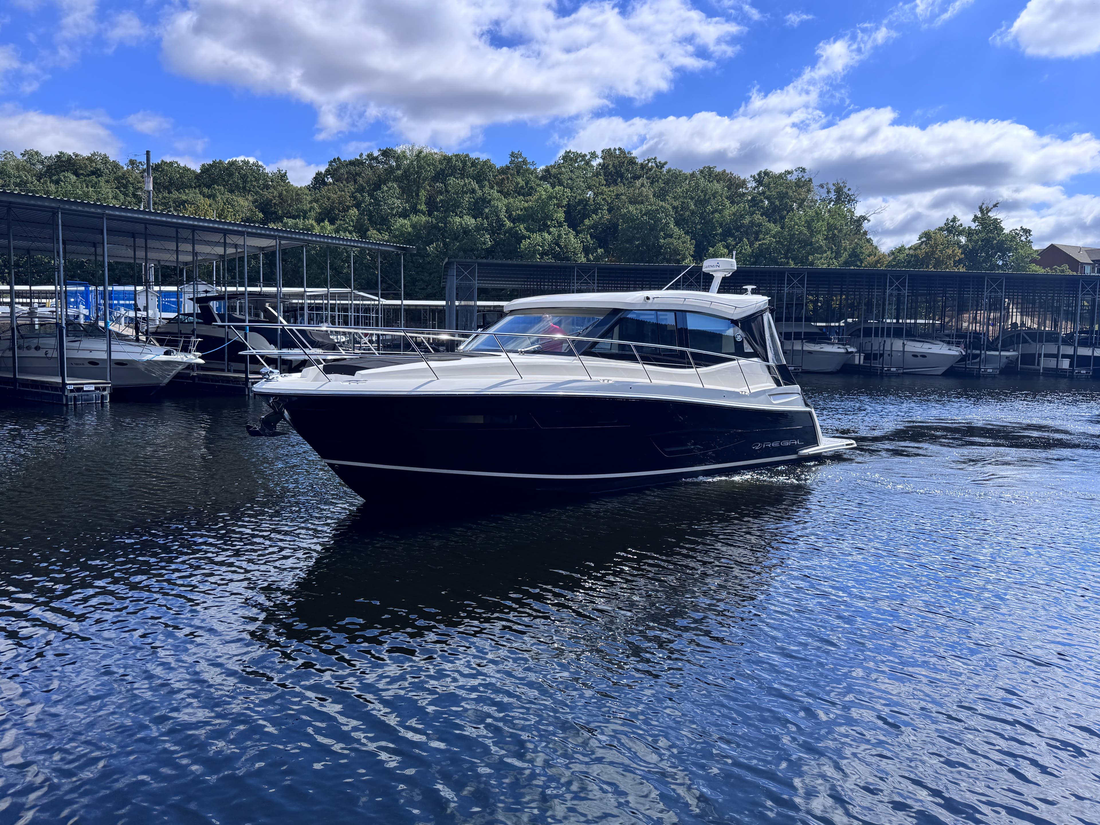 2024 Regal 38 Grande Coupe for Sale in Lake Ozark, MO Motor Yacht