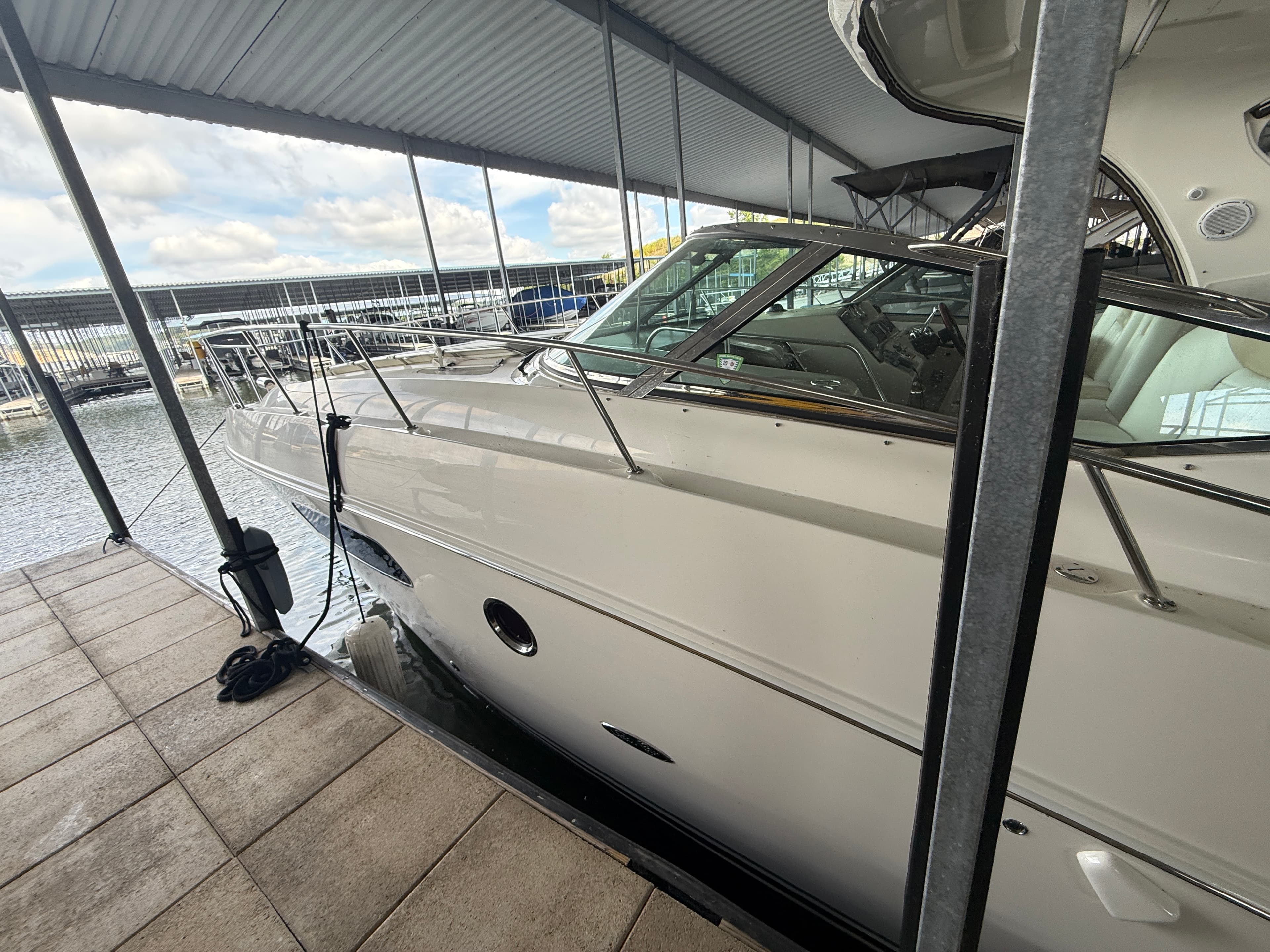 2009 Sea Ray 350 Sundancer for Sale in Lake Ozark, MO Express Cruiser 3