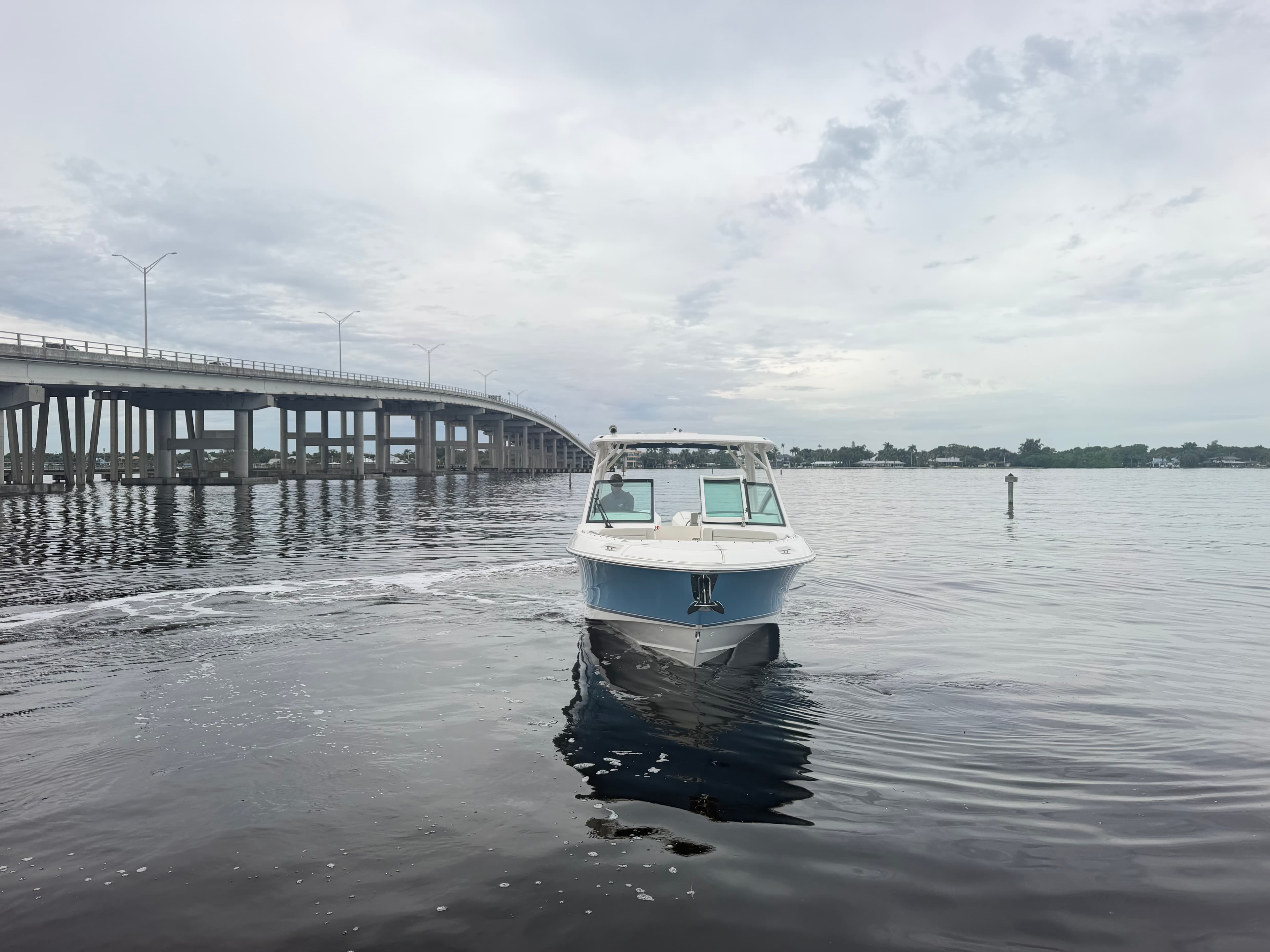 2027 Boston Whaler 280 Vantage for Sale in Stuart, Florida Dual Console 4