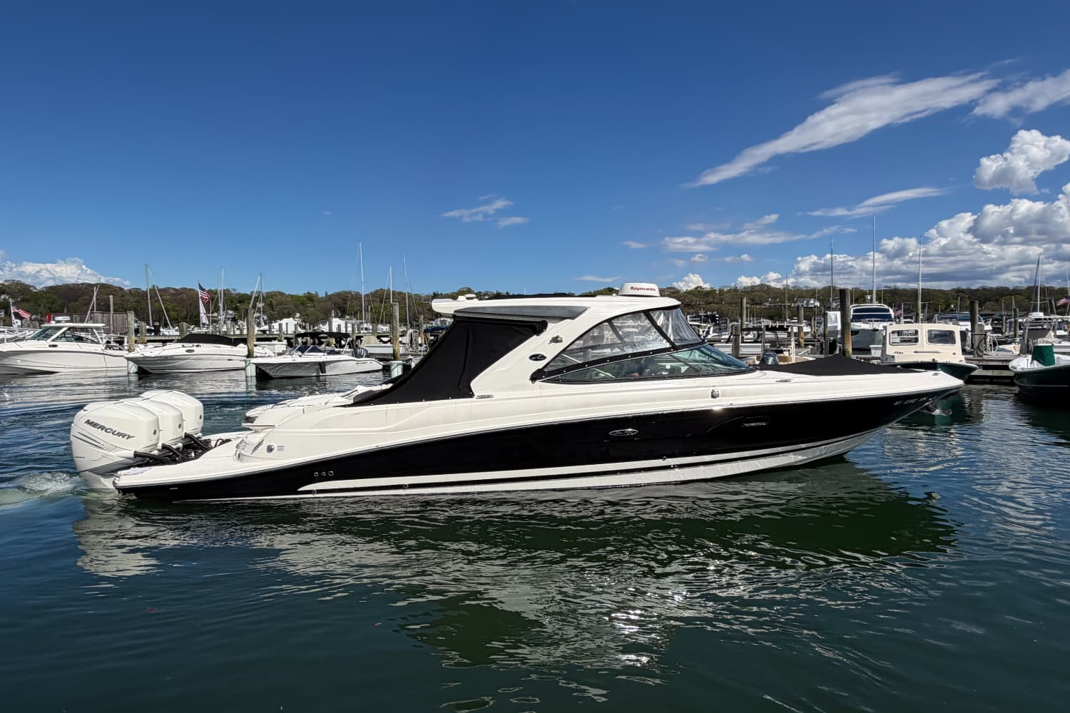 2017 Sea Ray SLX 350 Outboard for Sale in Huntington, NY Bowrider
