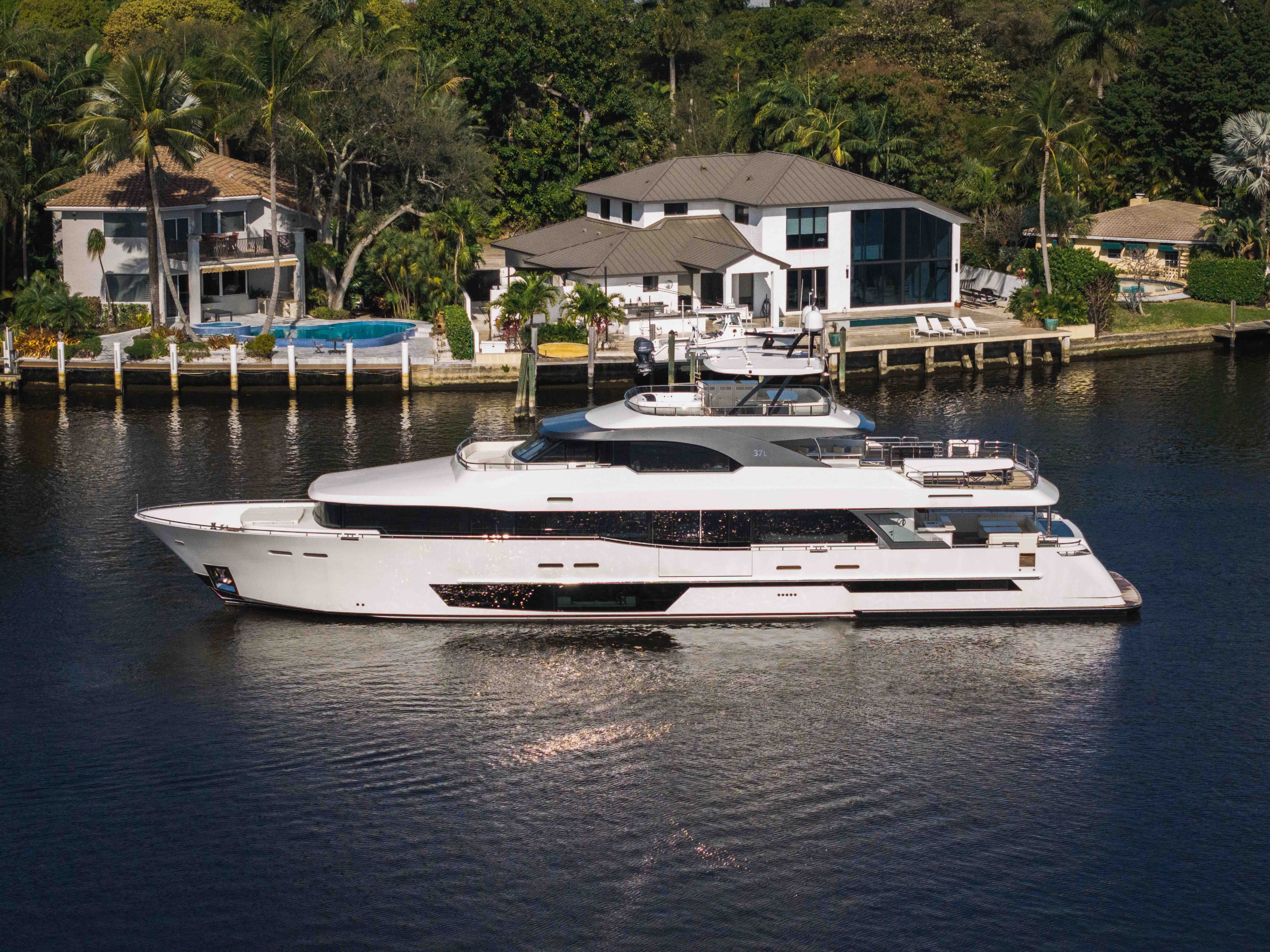2026 Ocean Alexander 37L for Sale in Pompano Beach, FL Megayacht
