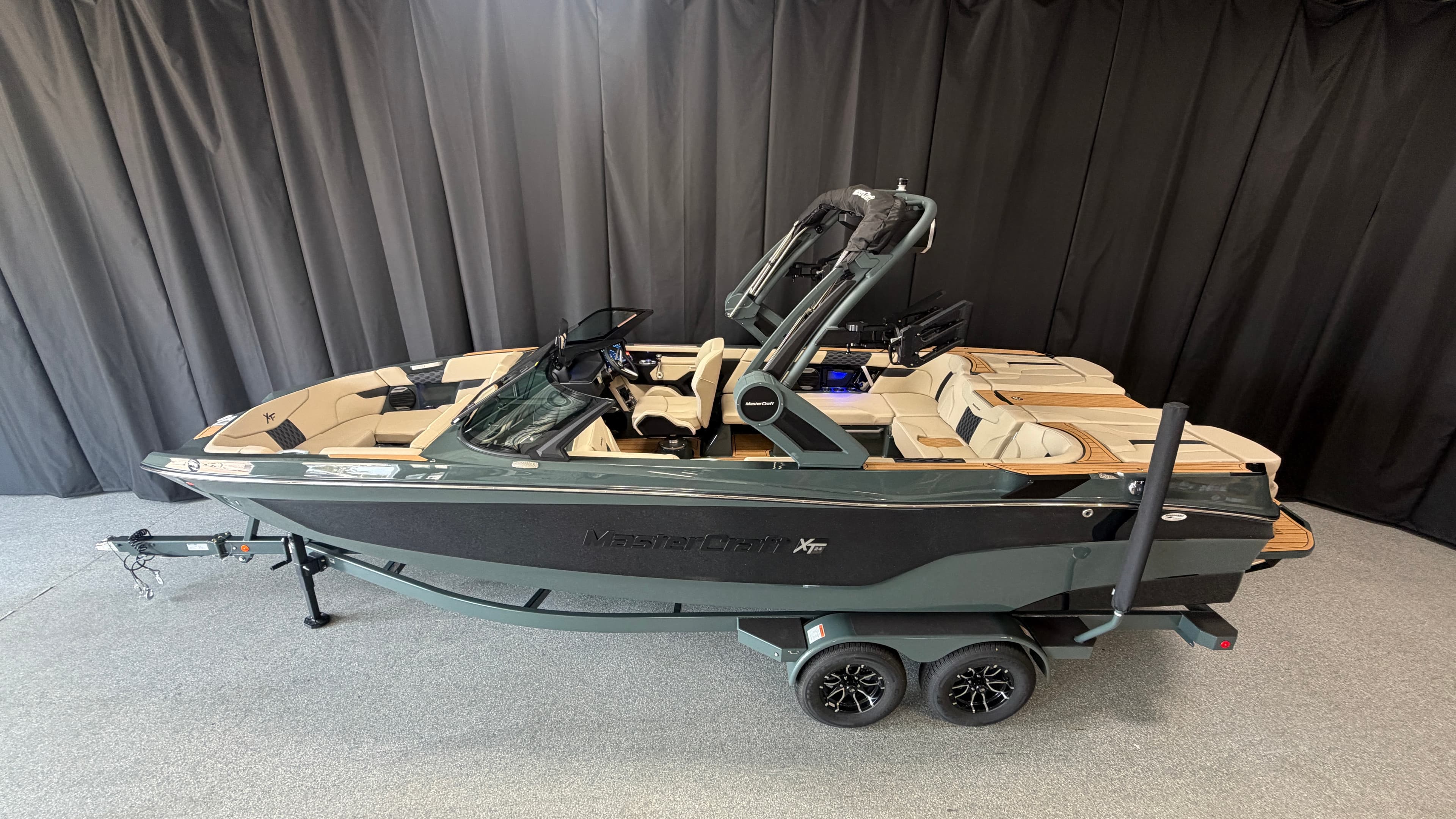 2027 MasterCraft XT24 for Sale in Nisswa, Minnesota Ski Boat 2