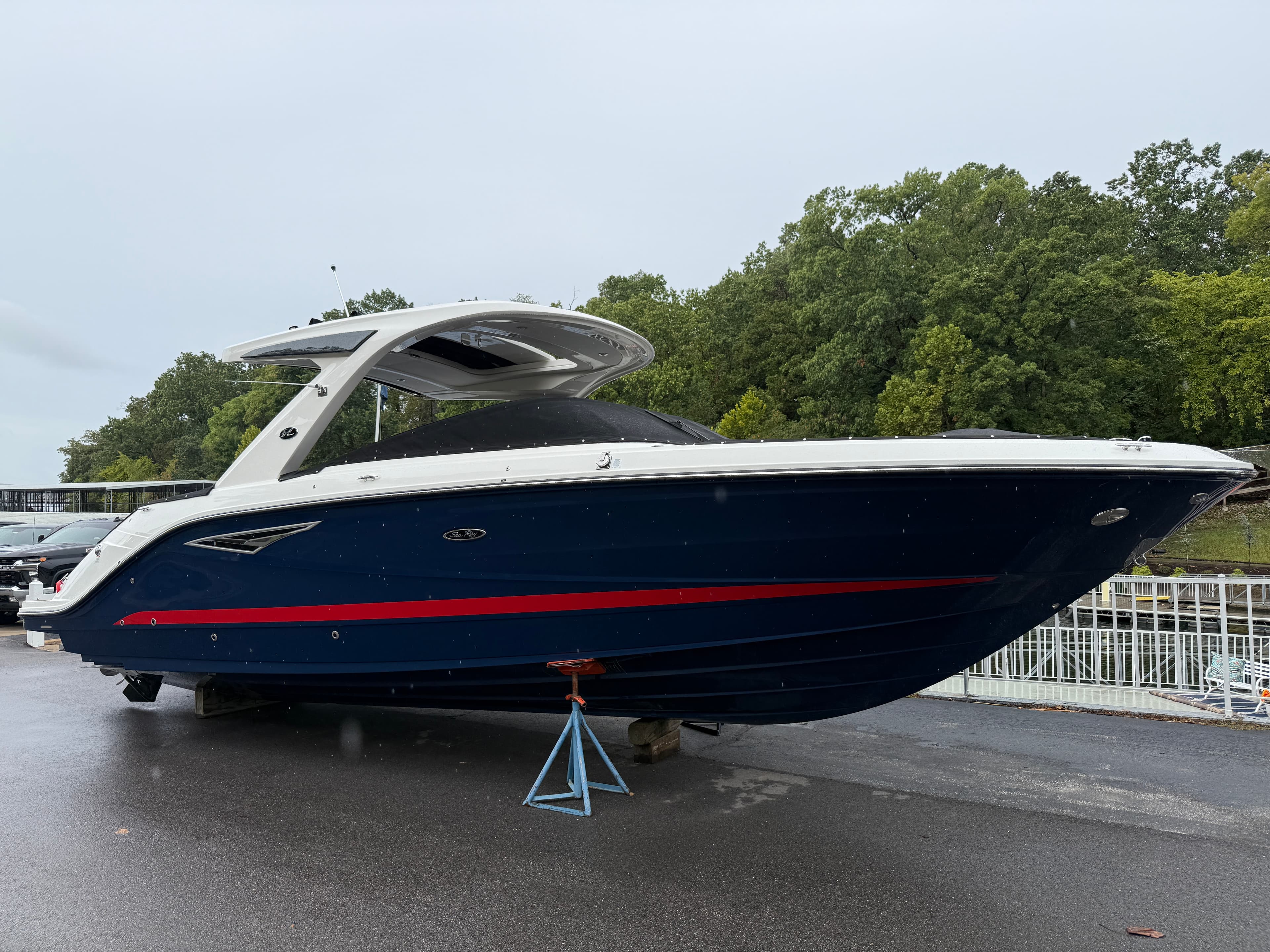 2027 Sea Ray SLX 310 for Sale in Osage Beach, MO Bowrider