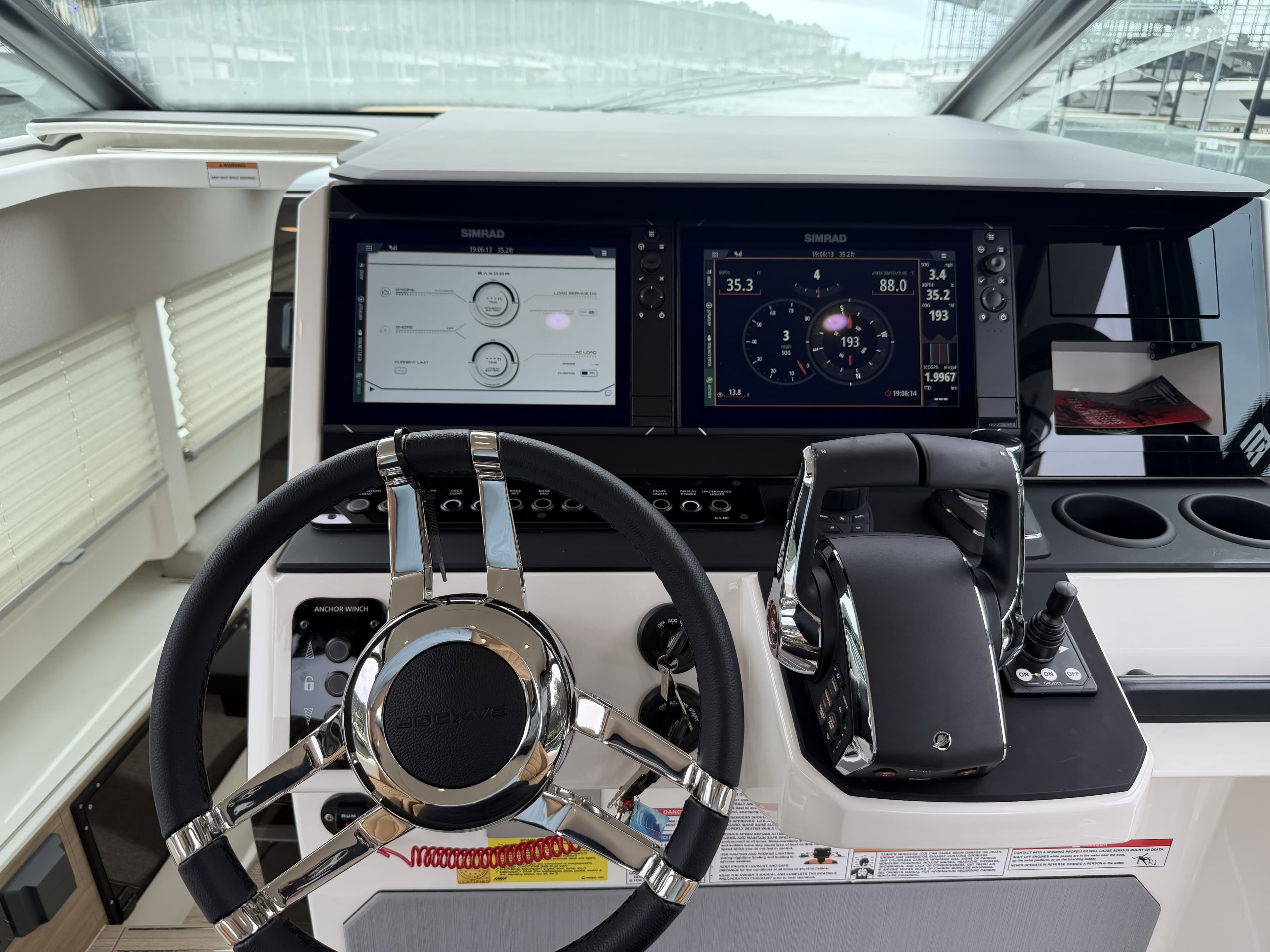 2027 Saxdor 320 GTO for Sale in Lake Ozark, MO Day Boats 4