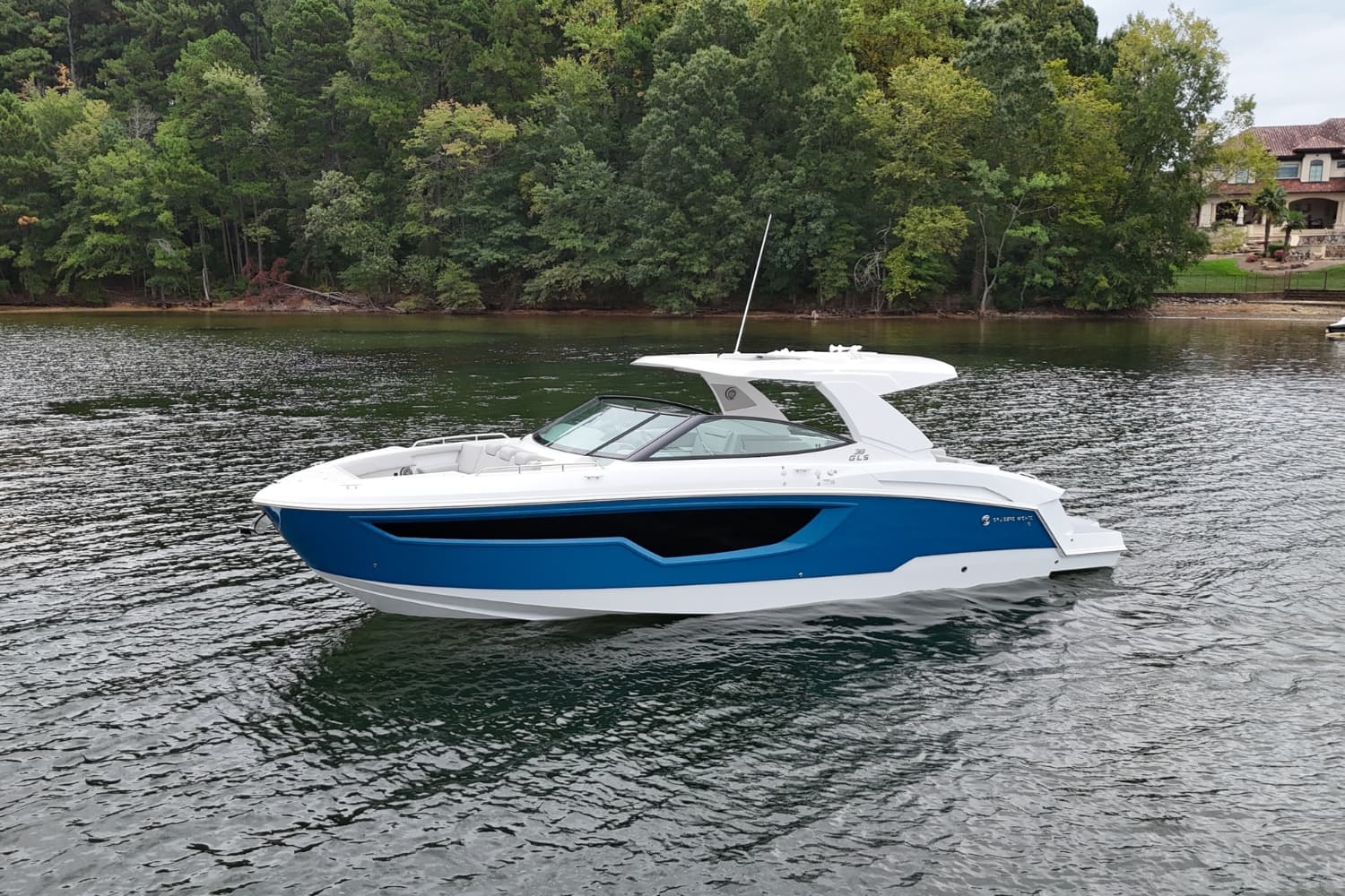 2026 Cruisers Yachts 38 GLS for Sale in Lake Ozark, MO Sport Cruiser 2