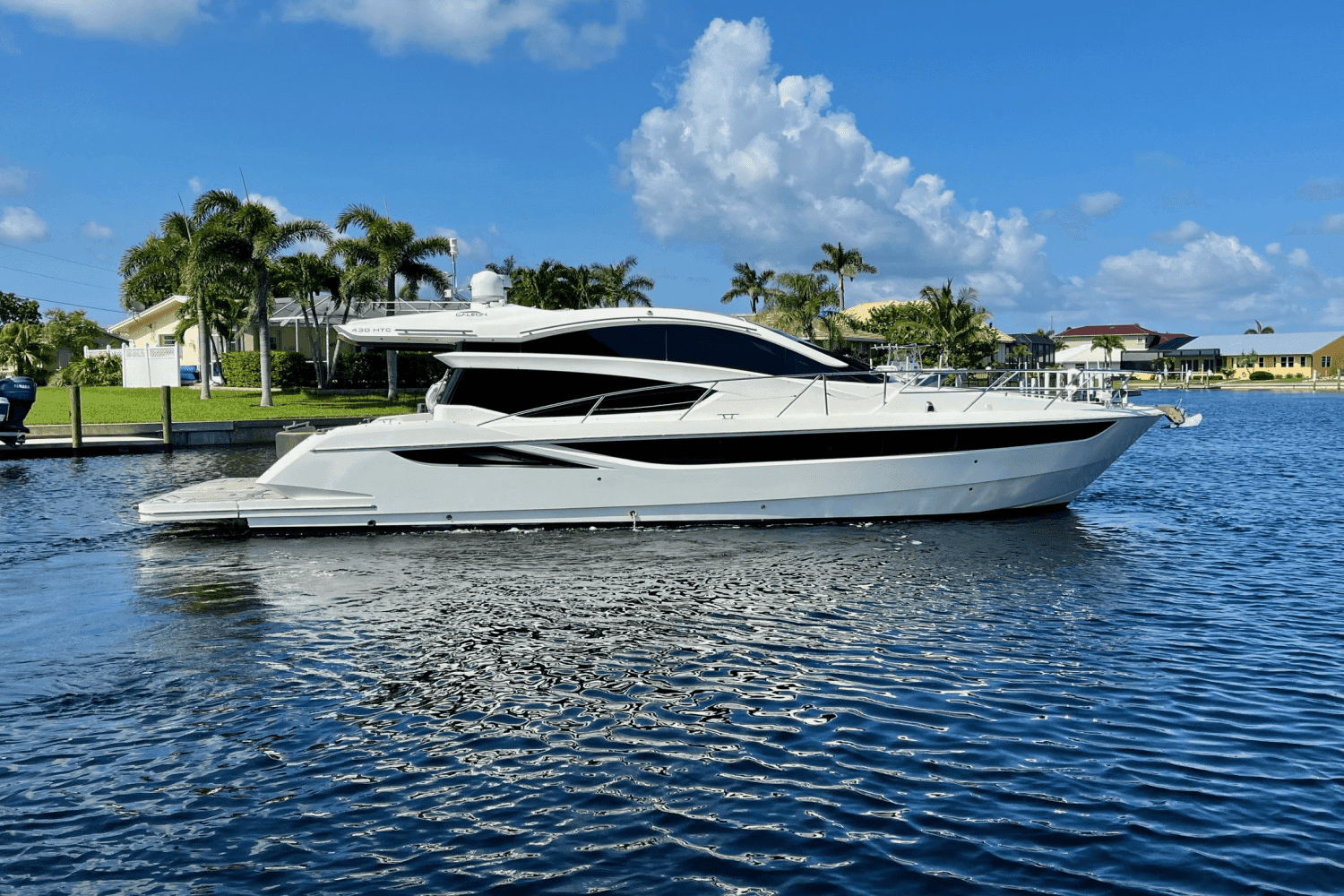 2018 Galeon Yachts 430 HTC for Sale in Venice, FL Sport Cruiser 2
